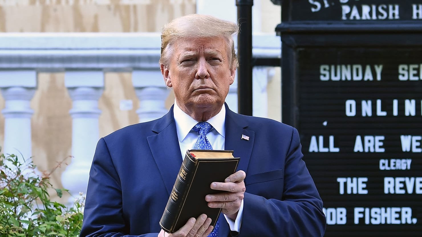 Bí mật mái tóc Tổng thống Donald Trump  ảnh 3 Bi mat mai toc Tong thong Donald Trump anh 3