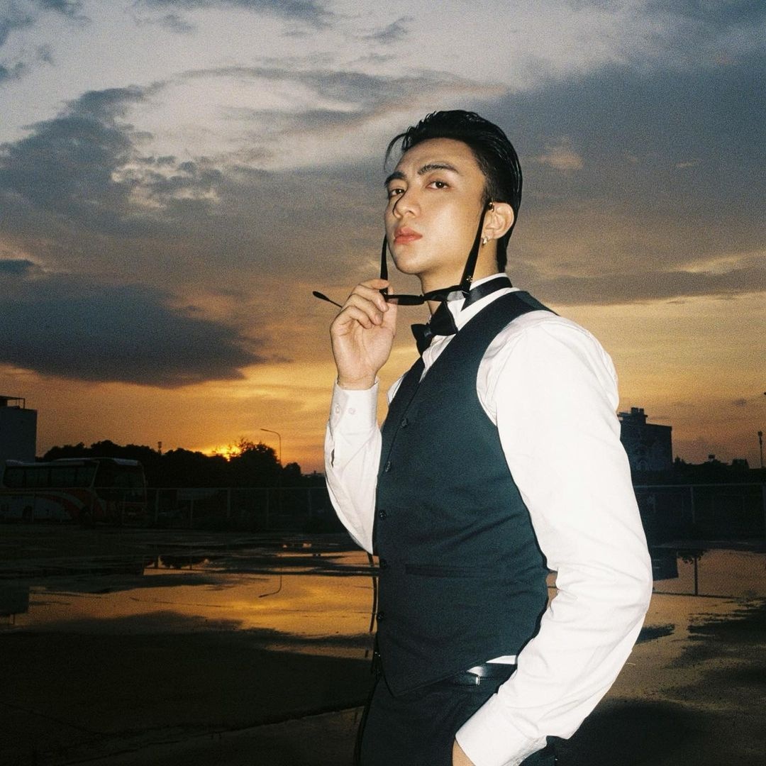 Binz mac suit ca tinh anh 4