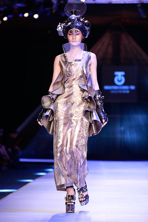 Cong Tri mo man AVIFW 2020 anh 4