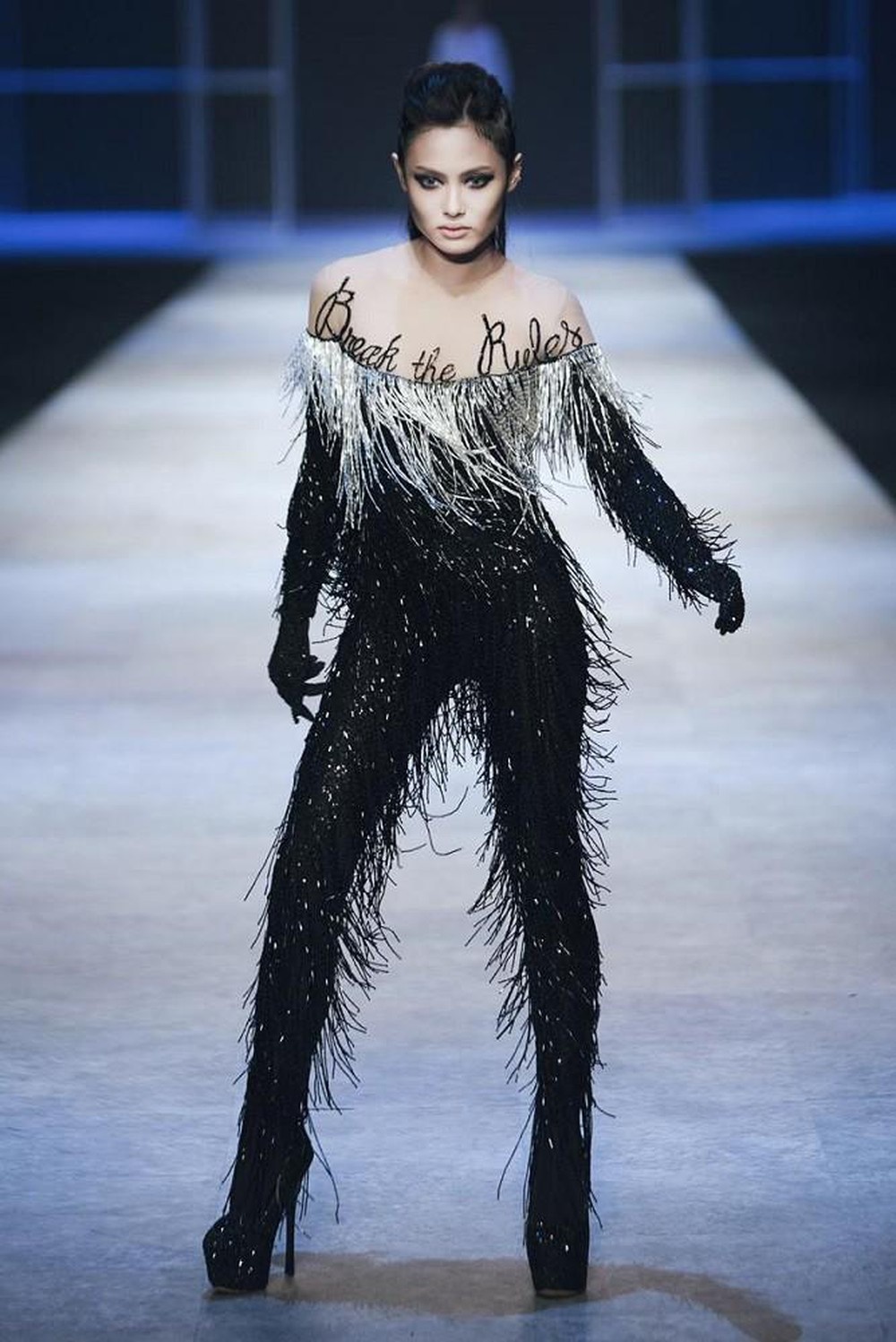 Cong Tri mo man AVIFW 2020 anh 20