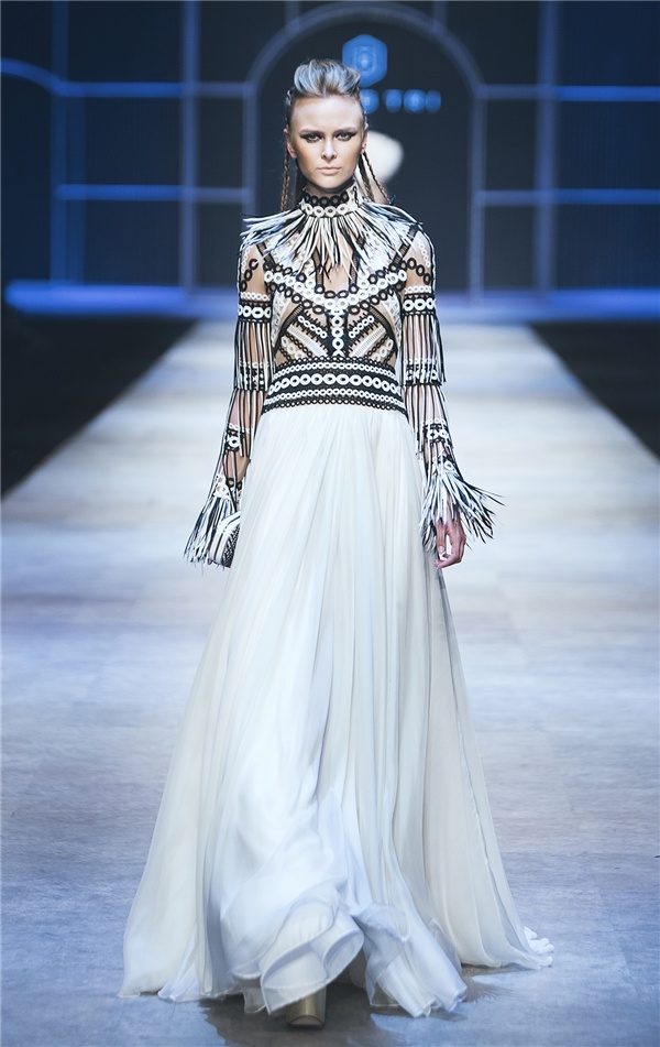 Cong Tri mo man AVIFW 2020 anh 19