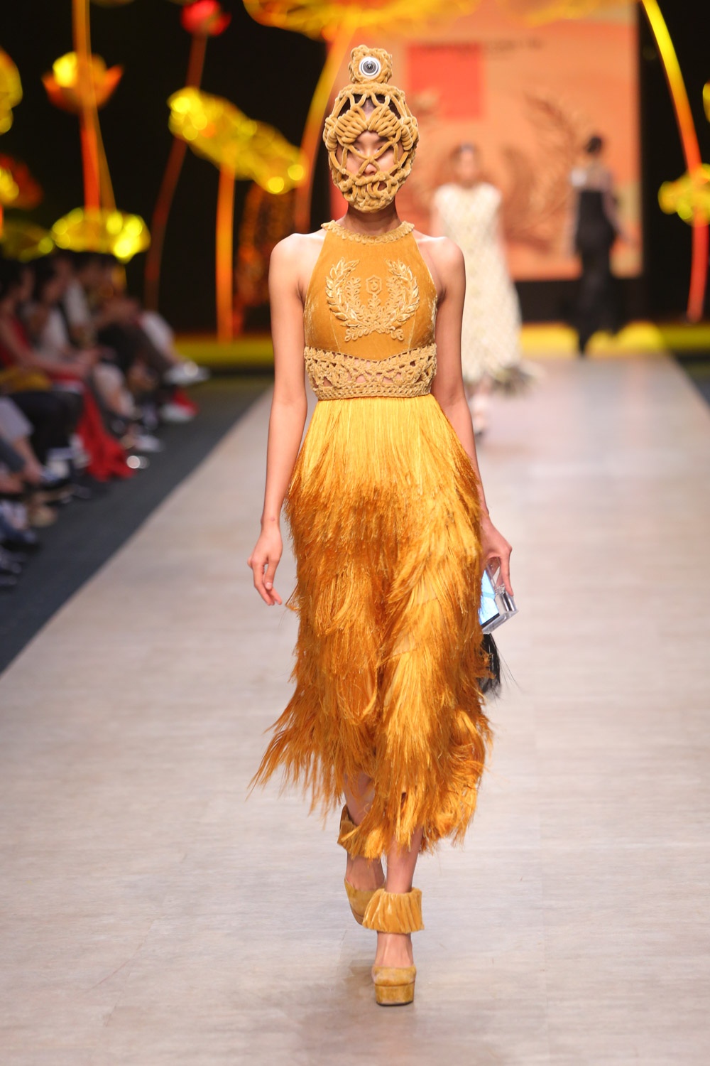 Cong Tri mo man AVIFW 2020 anh 10