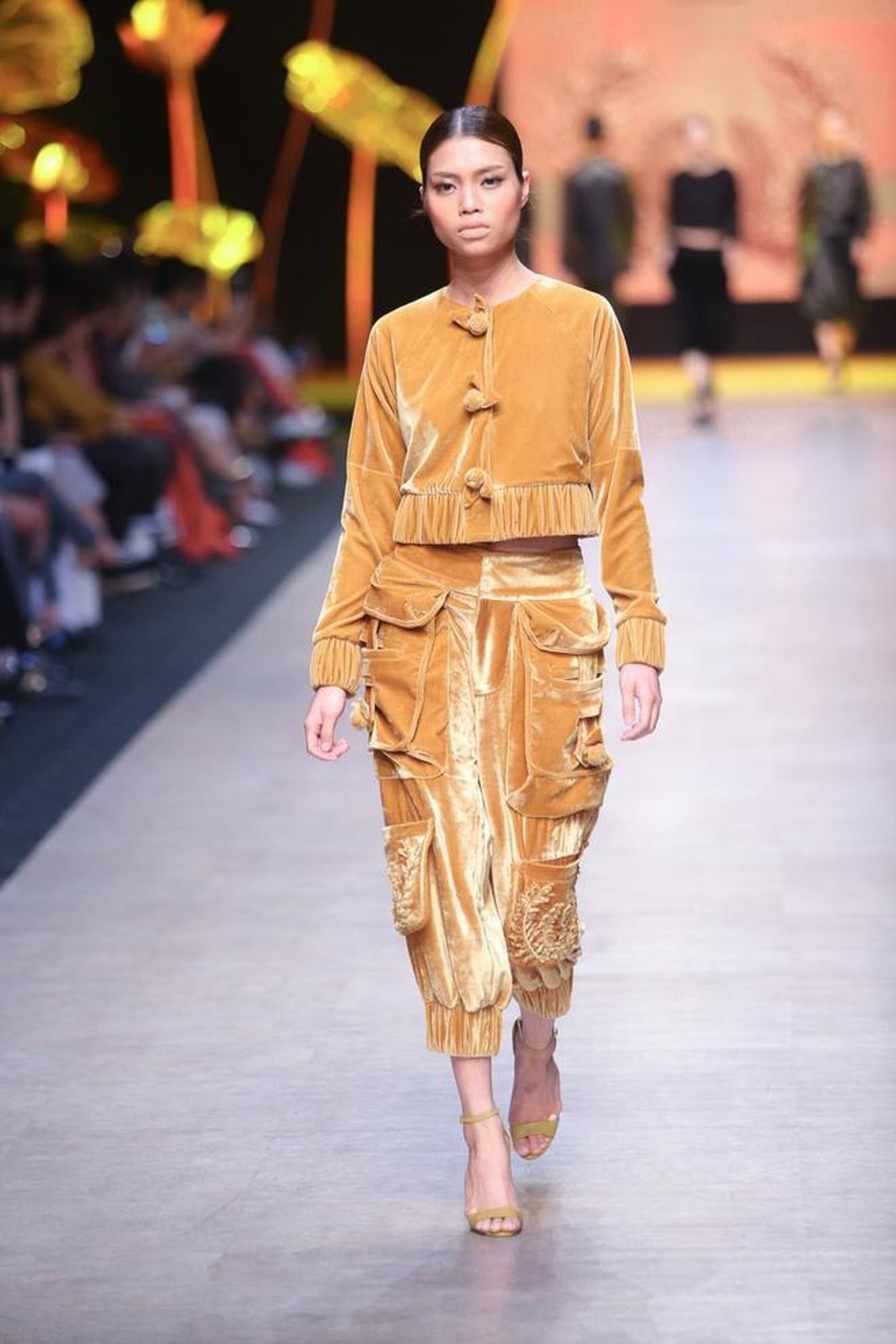 Cong Tri mo man AVIFW 2020 anh 13