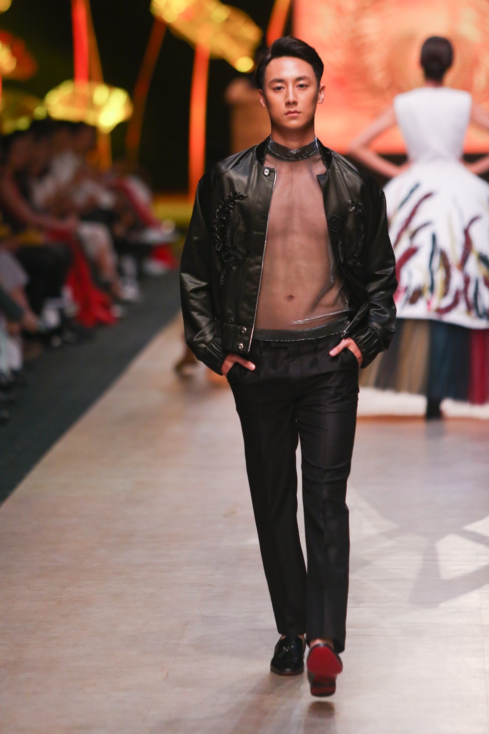 Cong Tri mo man AVIFW 2020 anh 14