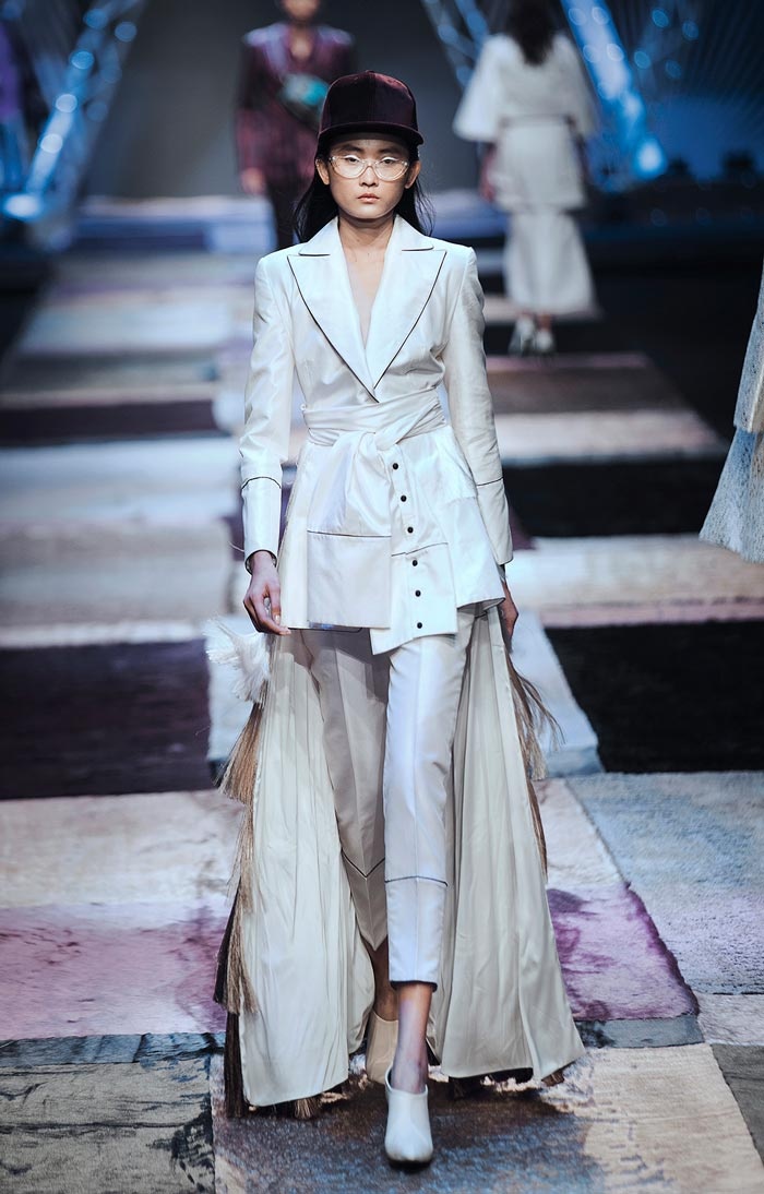 Cong Tri mo man AVIFW 2020 anh 22