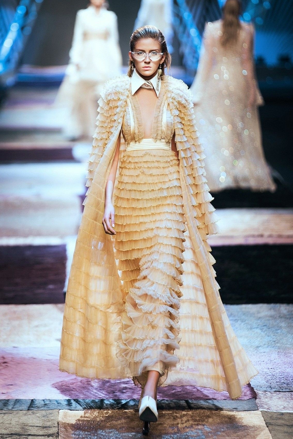 Cong Tri mo man AVIFW 2020 anh 26