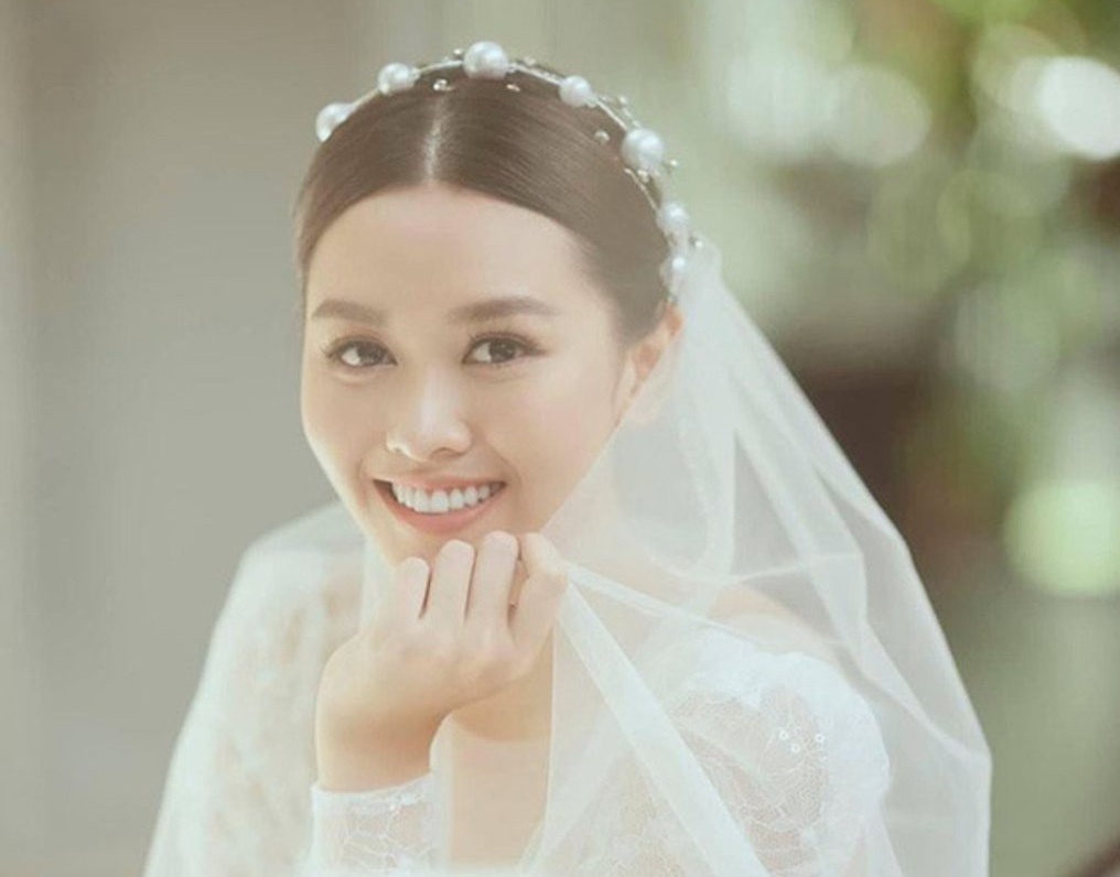 A hau Tuong San: 'Toi muon la cong chua trong ngay cuoi' hinh anh