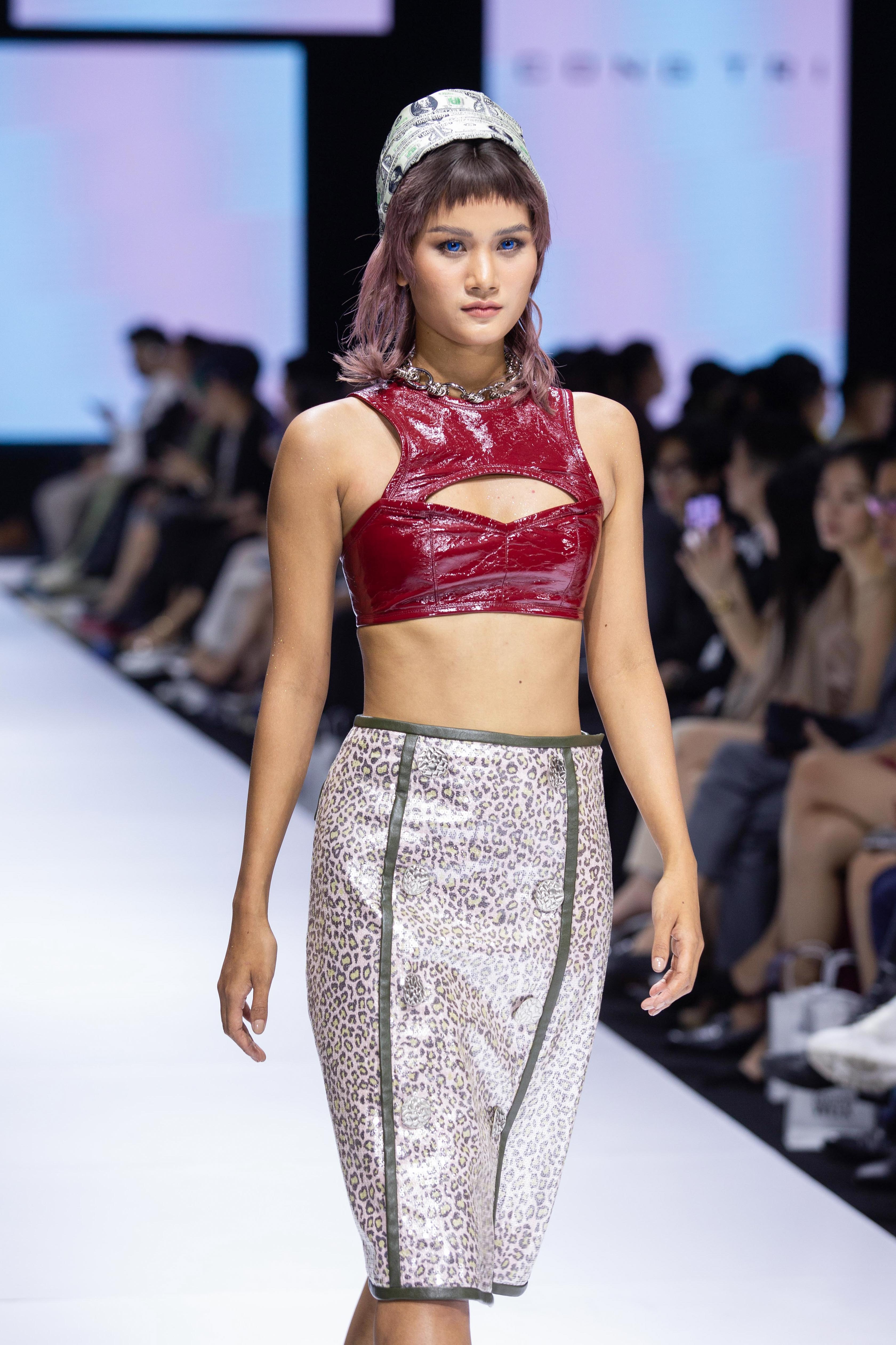 show Cong Tri anh 12