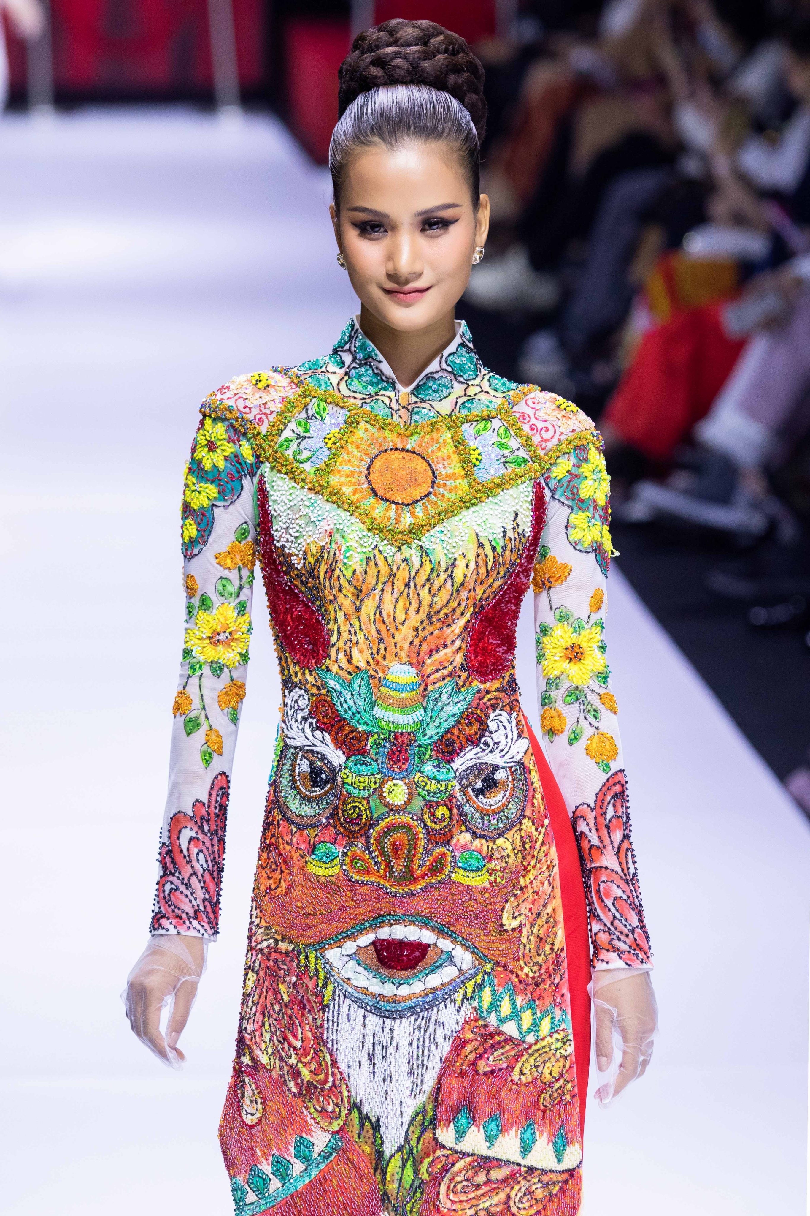 Show dien thoi trang Bao Bao anh 13