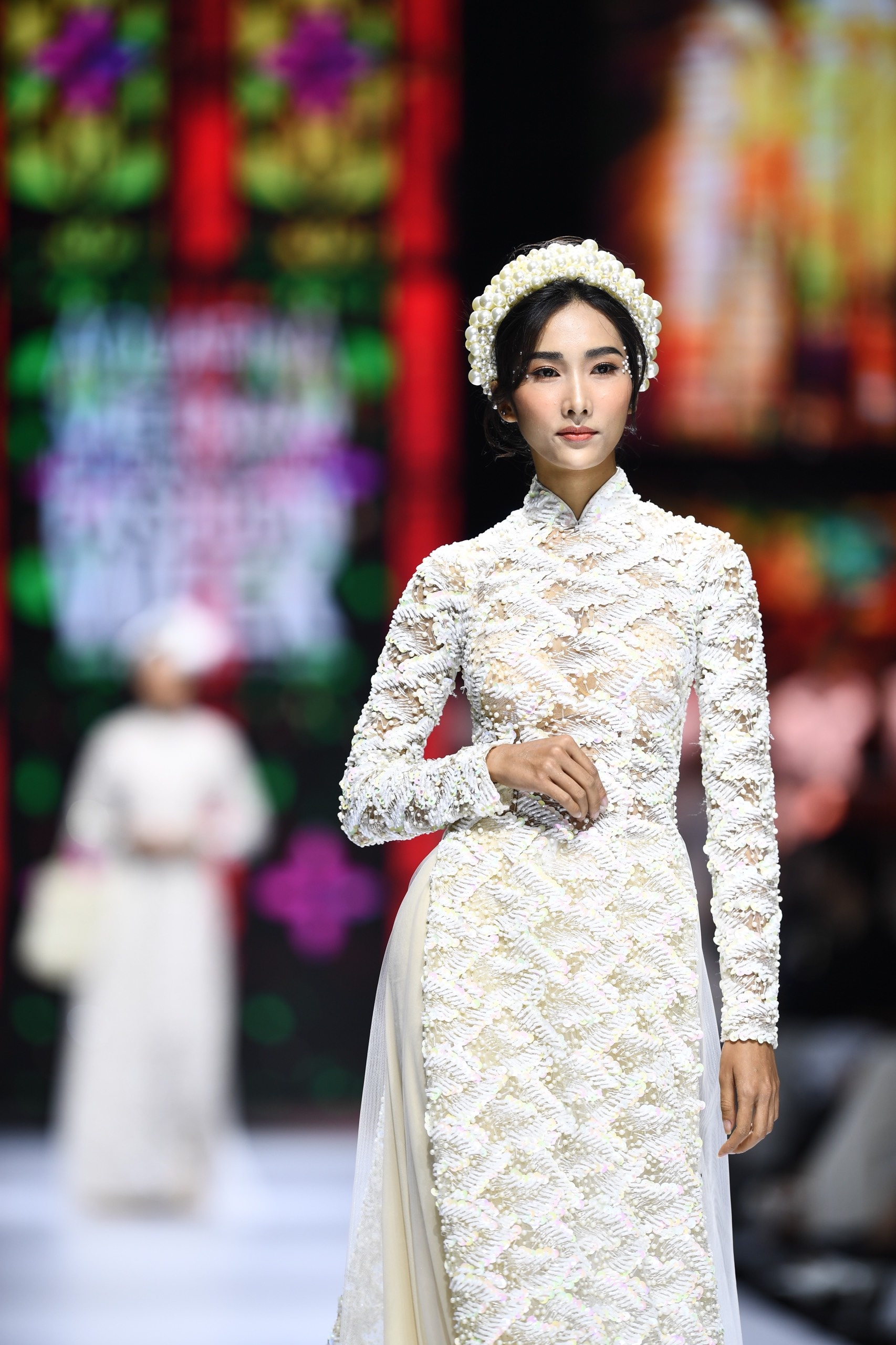 NTK Minh Chau anh 13