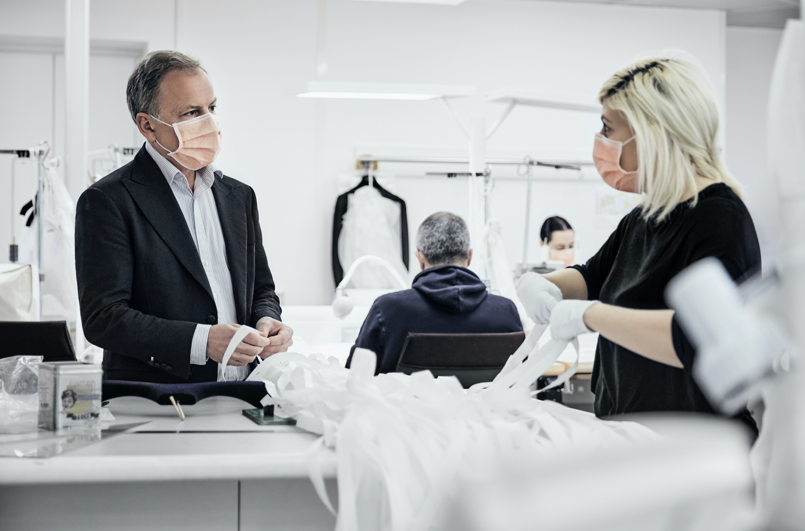 Bien dong lang thoi trang anh 1