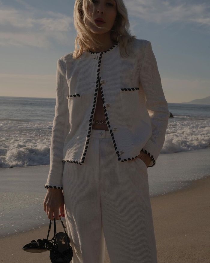 Xu hướng đeo xích ngang eo ảnh 3 Xu huong deo xich ngang eo anh 3