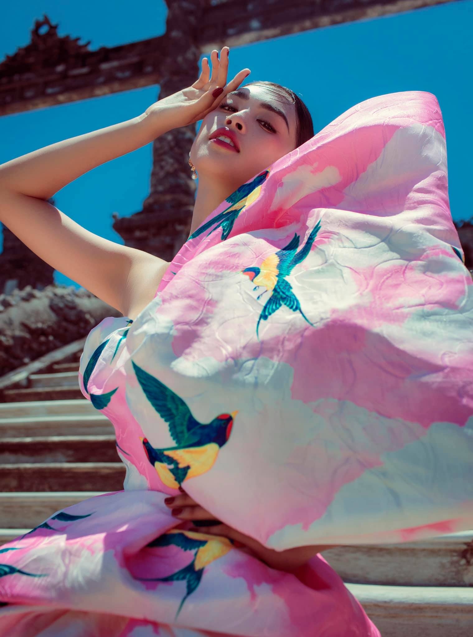 Tiểu Vy chuộng đồ gợi cảm ảnh 9 Tieu Vy chuong do goi cam anh 9