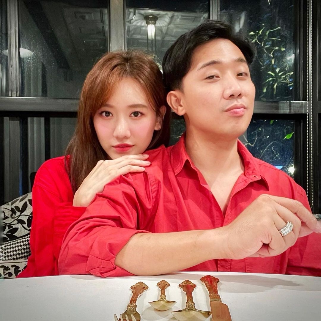 Tran Thanh mac do giong Hari Won anh 1