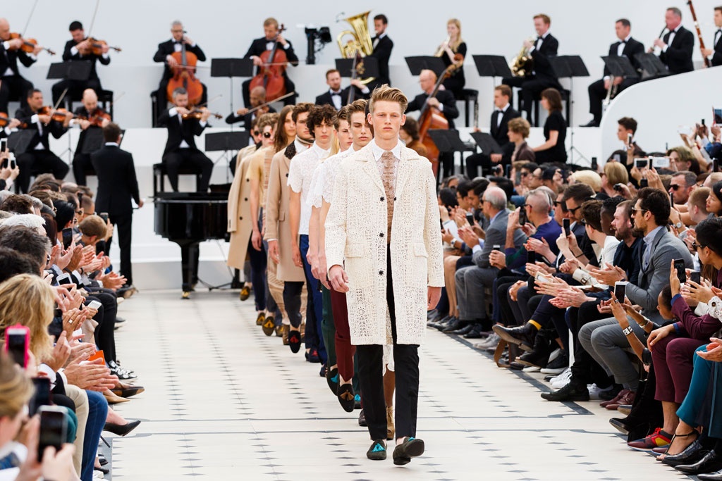 Lễ hội thời trang Việt Nam  ảnh 12 Le hoi thoi trang Viet Nam anh 12