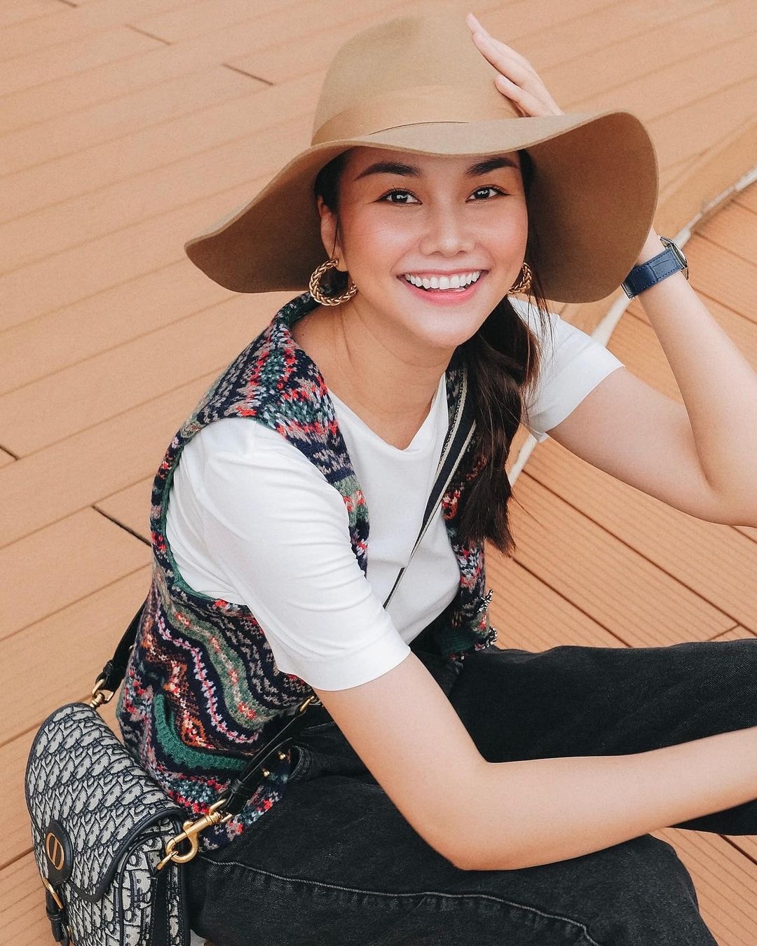 Sao Viet chuong mac do ho anh 5