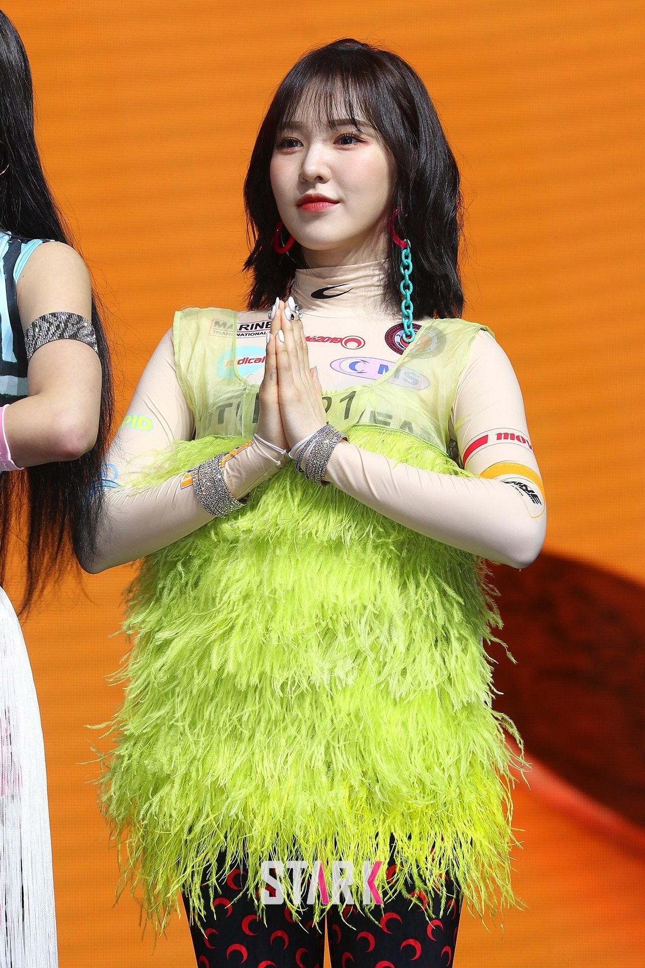 Trang phuc xau cua sao nam Kpop anh 3