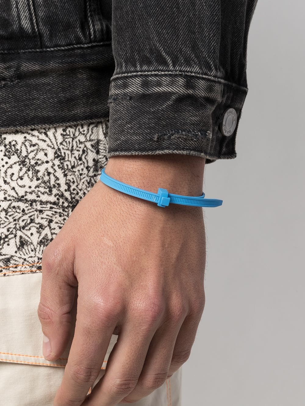 Phụ kiện giống dây rút nhựa ảnh 1 Phu kien giong day rut nhua anh 1