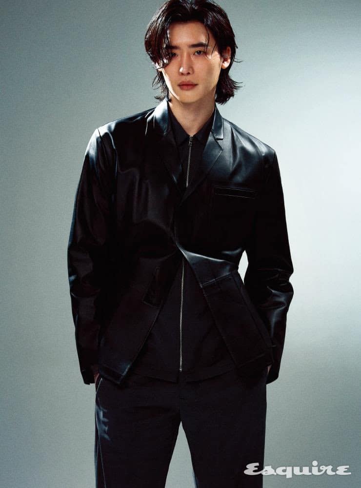 Lee Jong Suk mặc đồ Prada ảnh 3 Lee Jong Suk mac do Prada anh 3