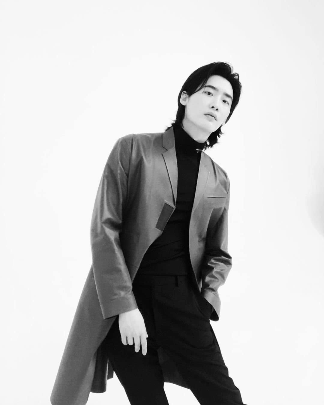 Lee Jong Suk mặc đồ Prada ảnh 4 Lee Jong Suk mac do Prada anh 4