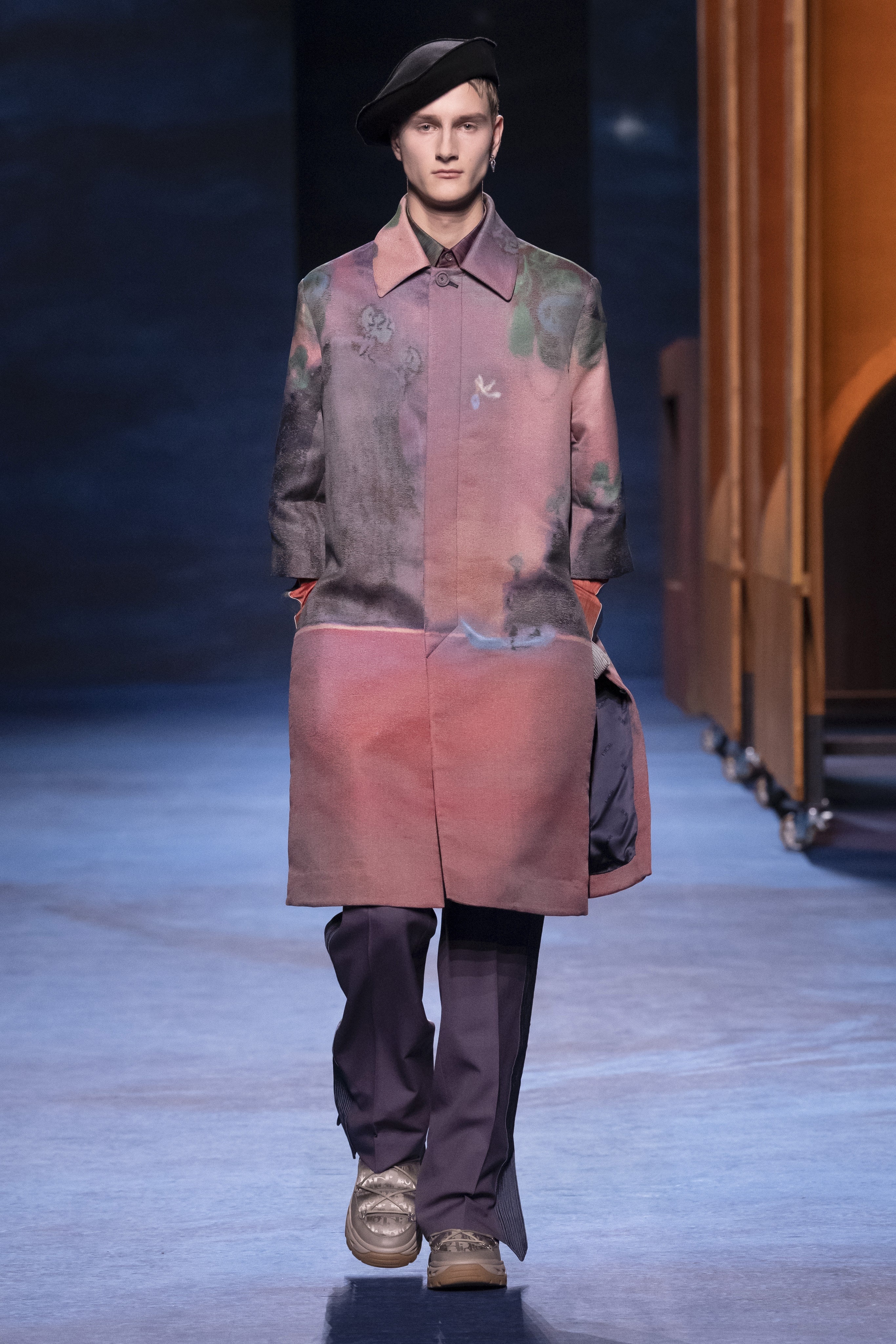 Thiet ke cua Balenciaga anh 31