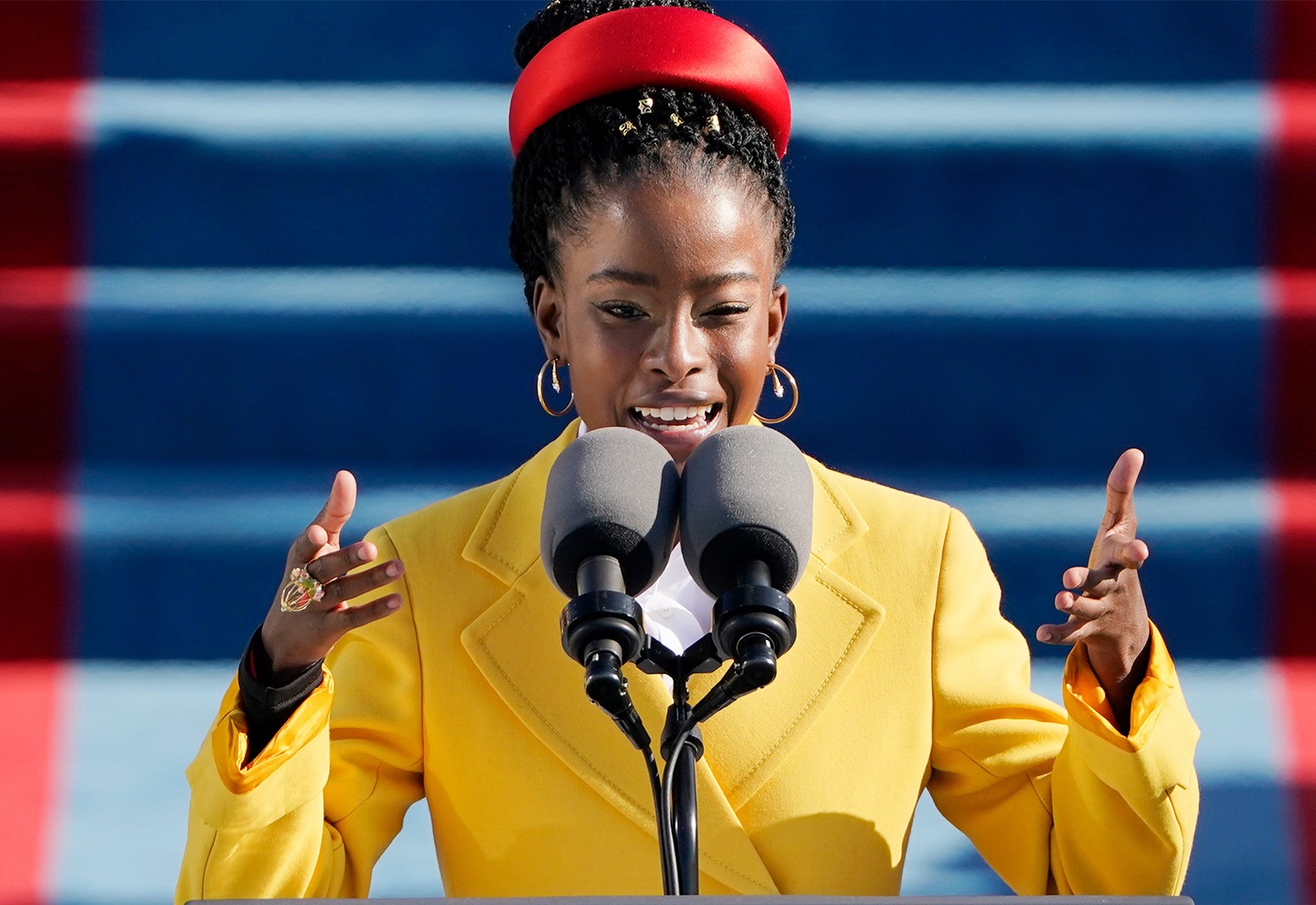 Nha tho Amanda Gorman tro thanh nguoi mau hinh anh