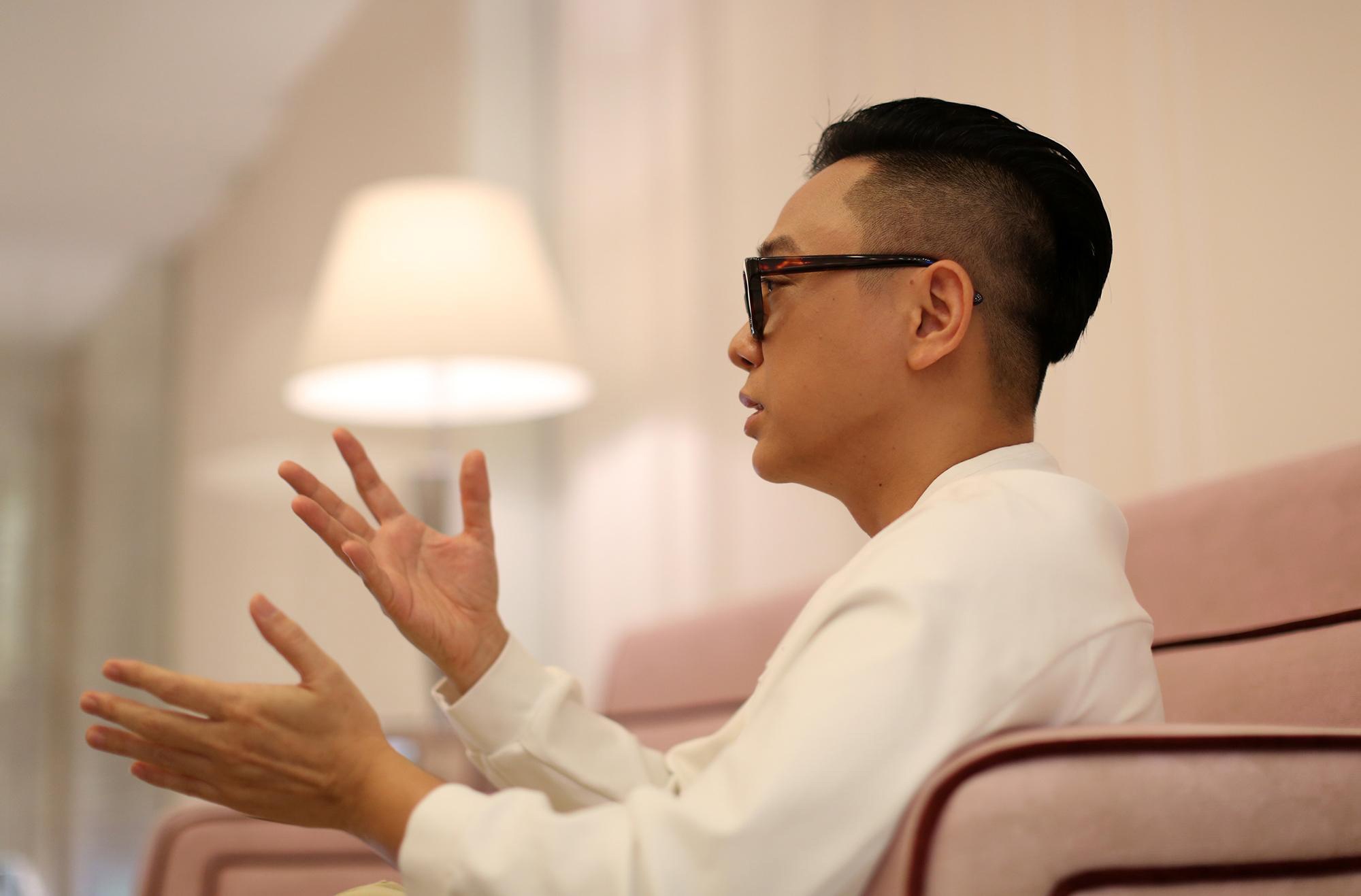 NTK Cong Tri chia se ban than anh 7