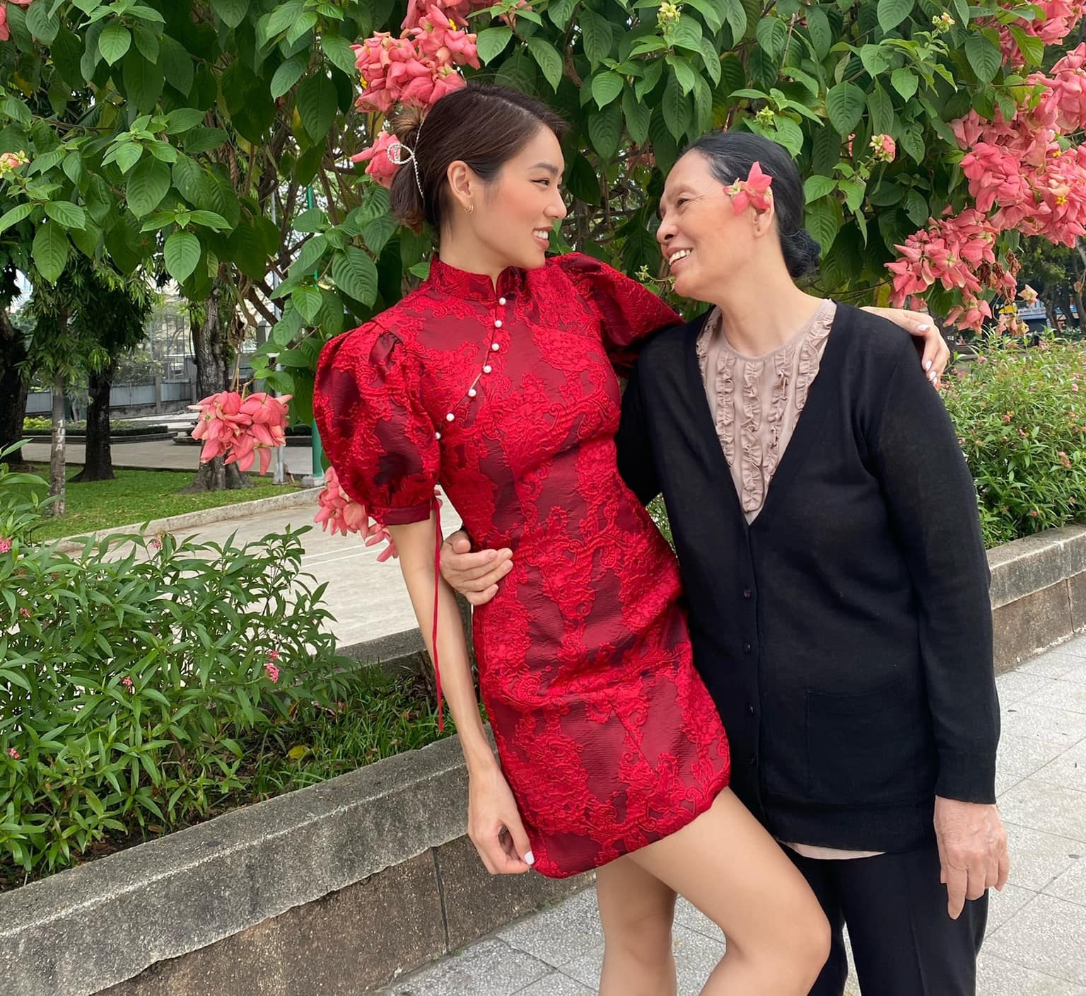 Tin do thoi trang mac ao dai anh 6