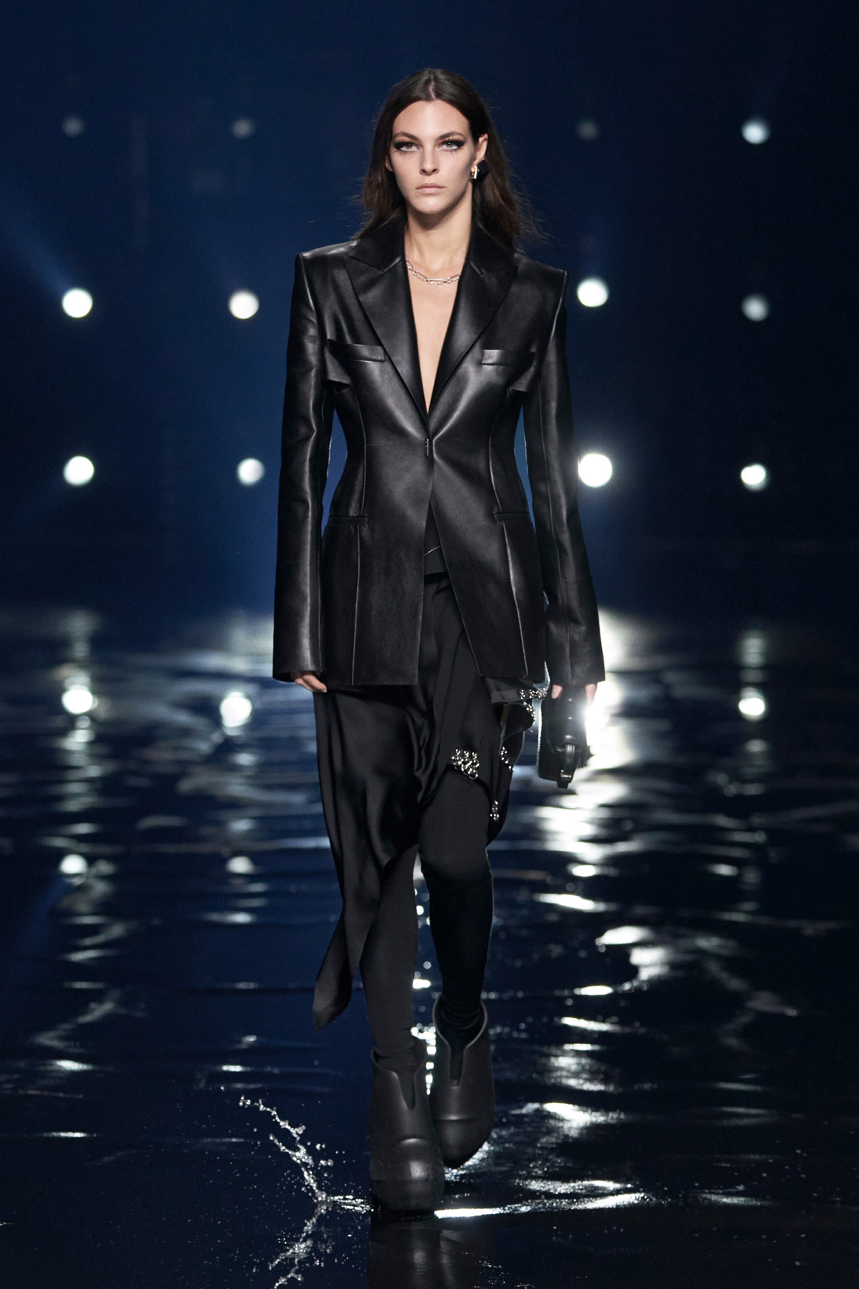 Show dien Chanel anh 33