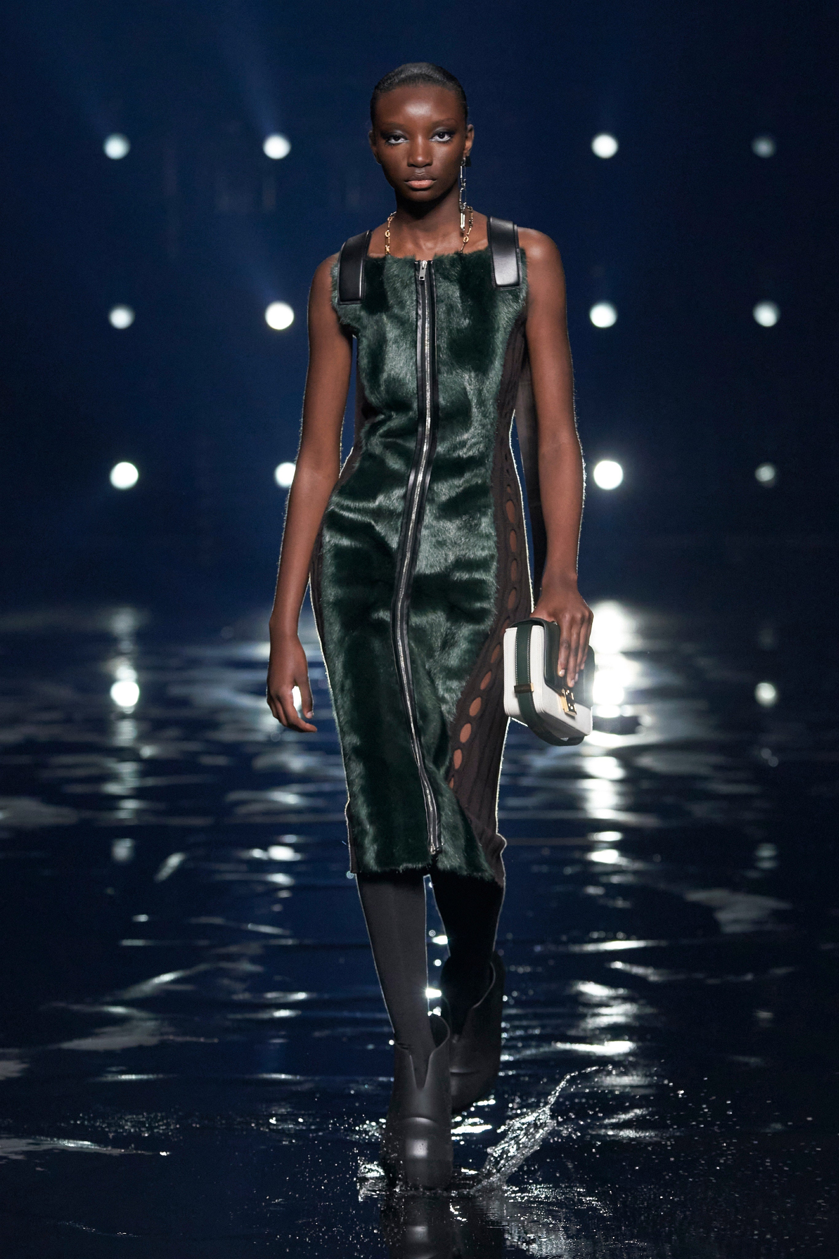 Show dien Chanel anh 34