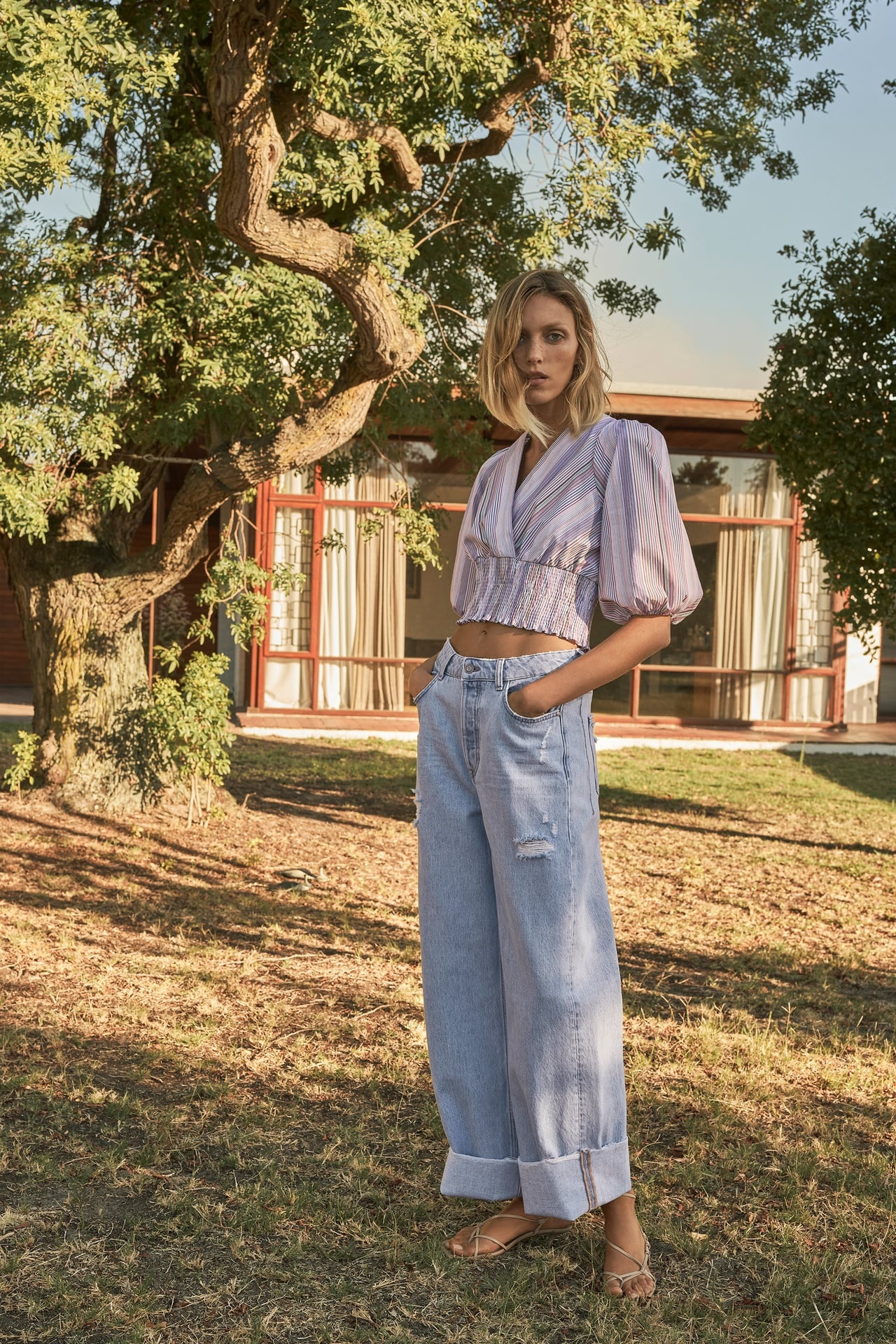 Zara bán quần rách đáy  ảnh 1 Zara ban quan rach day anh 1