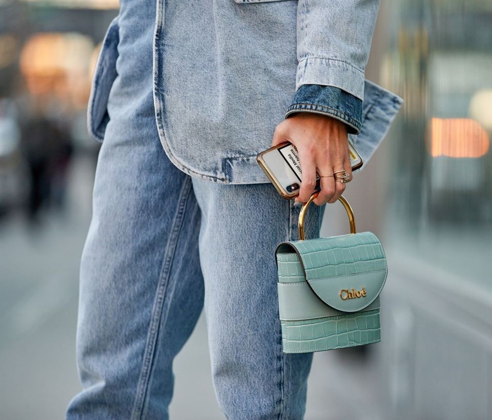 Meo sua quan jeans anh 2