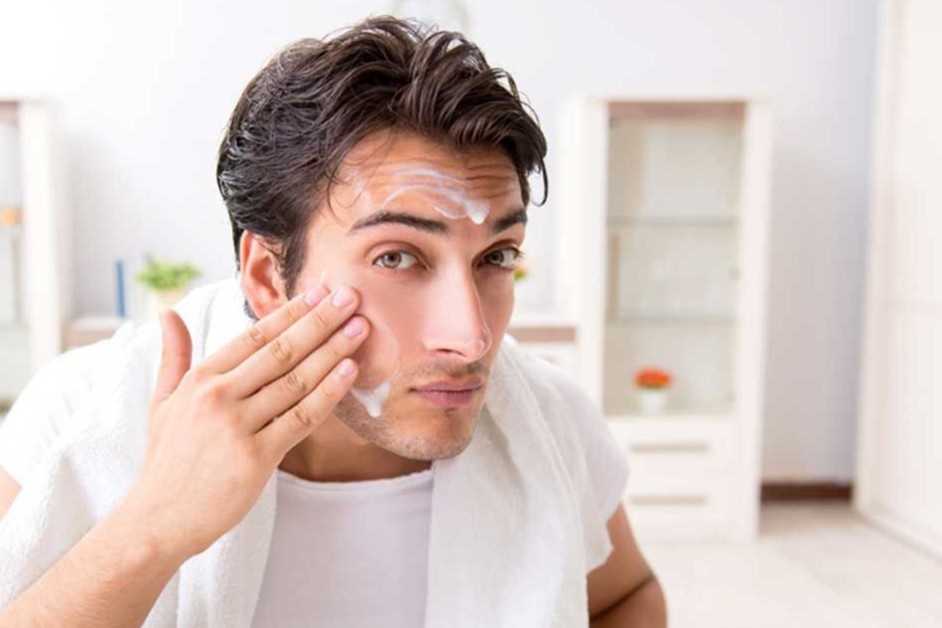 Bi quyet cham soc da mua he cho nam gioi hinh anh