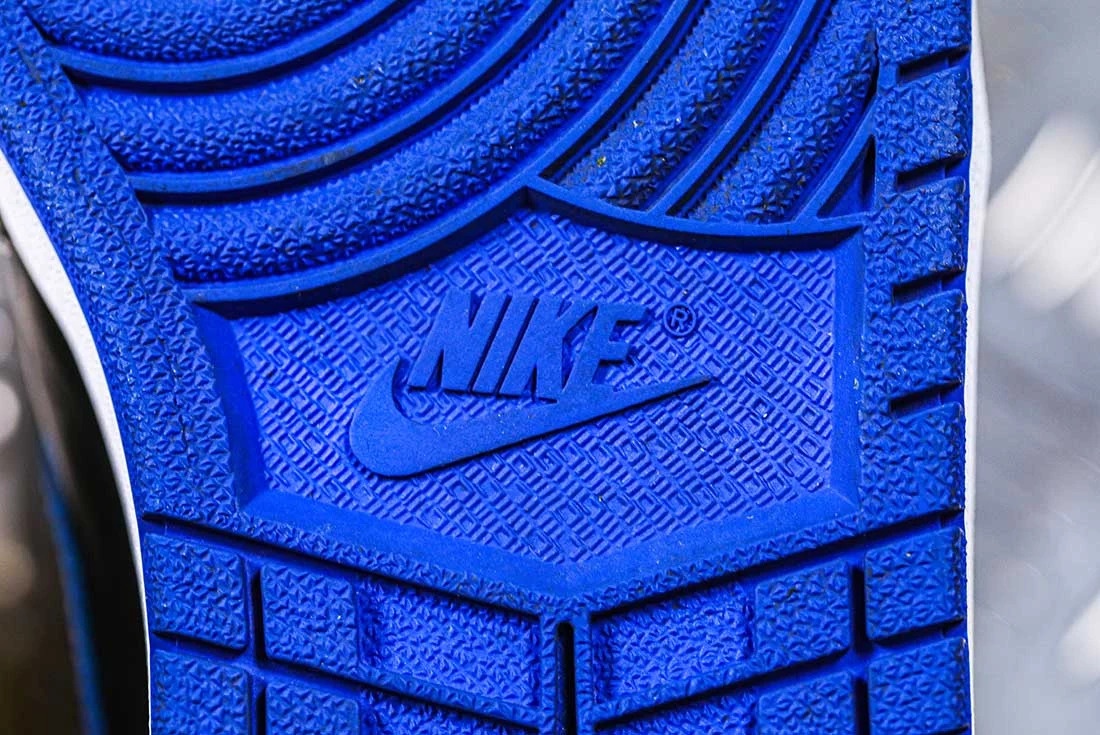 Phân biệt Nike Dunk và Air Jordan 1 ảnh 11 Phan biet Nike Dunk va Air Jordan 1 anh 11