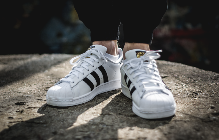 Giay the thao kinh dien anh 6