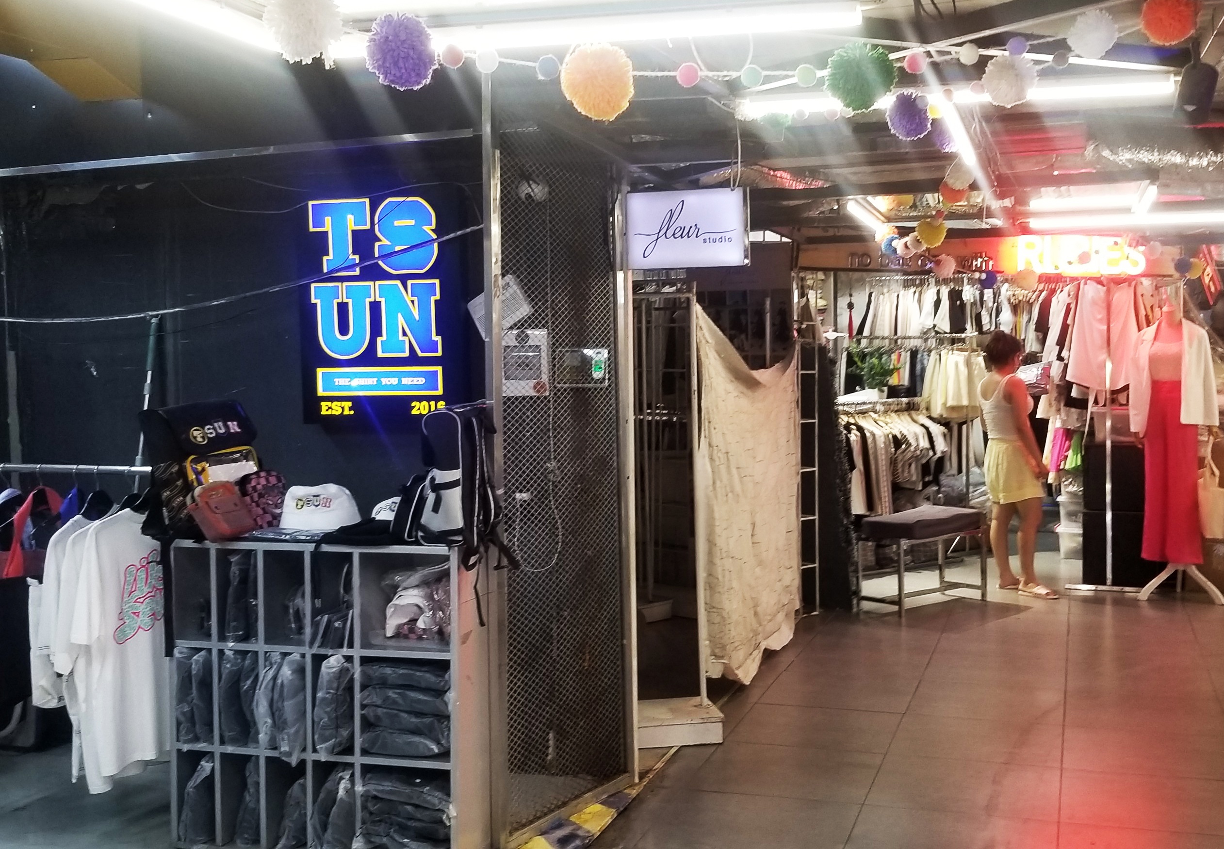 Kinh doanh thời trang mùa dịch  ảnh 3 Kinh doanh thoi trang mua dich anh 3