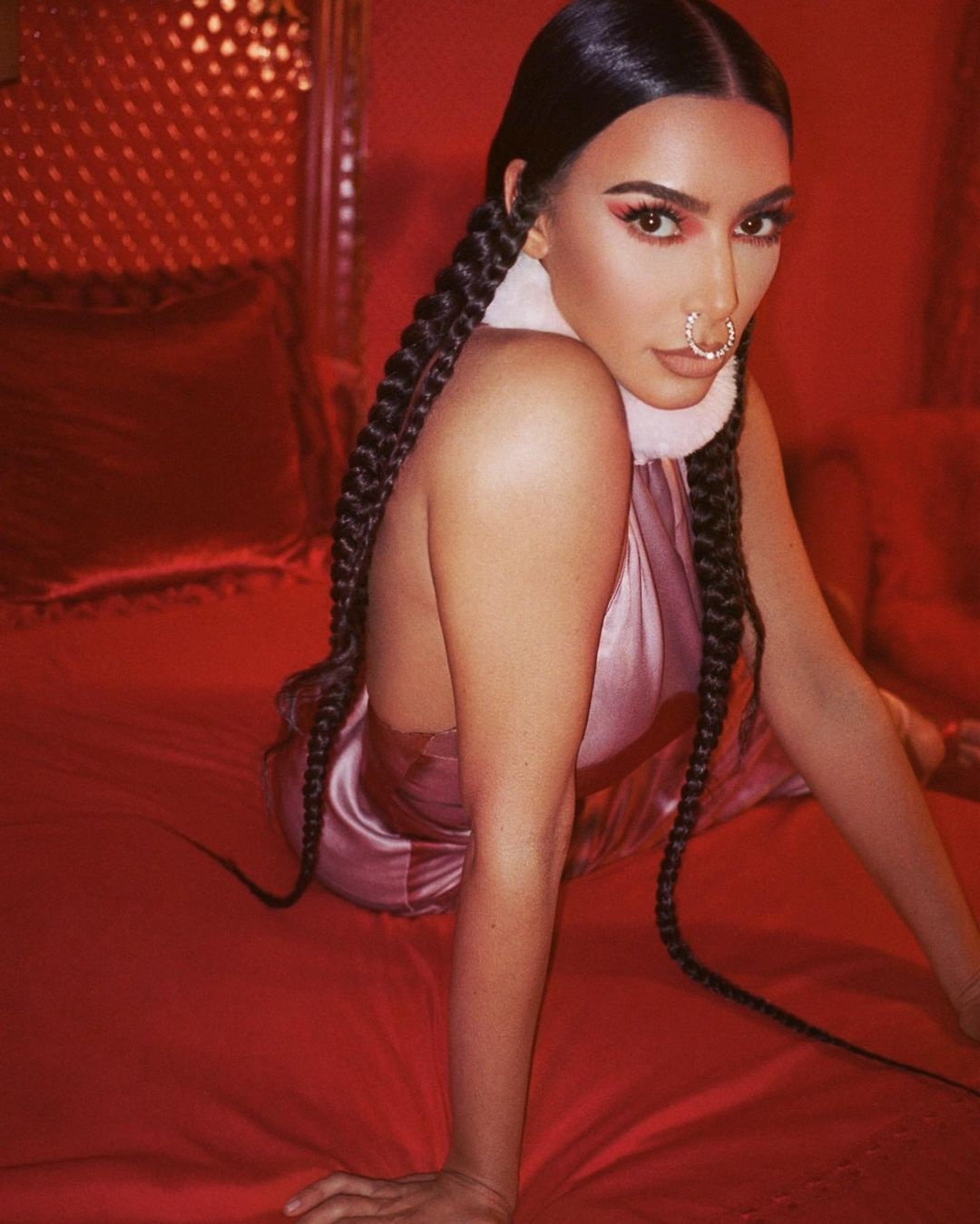 Kim Kardashian bị chỉ trích ảnh 3 Kim Kardashian bi chi trich anh 3