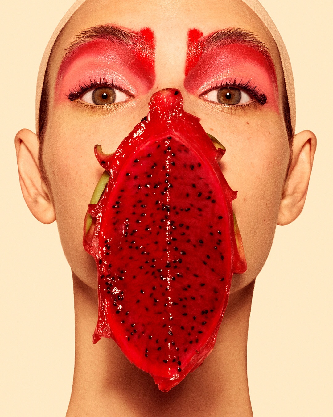 Chien dich thoi trang tranh cai anh 19