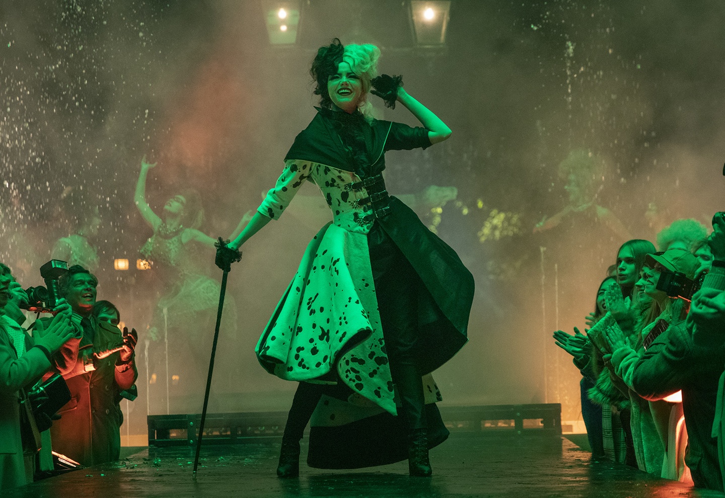 Thoi trang trong phim Cruella anh 6