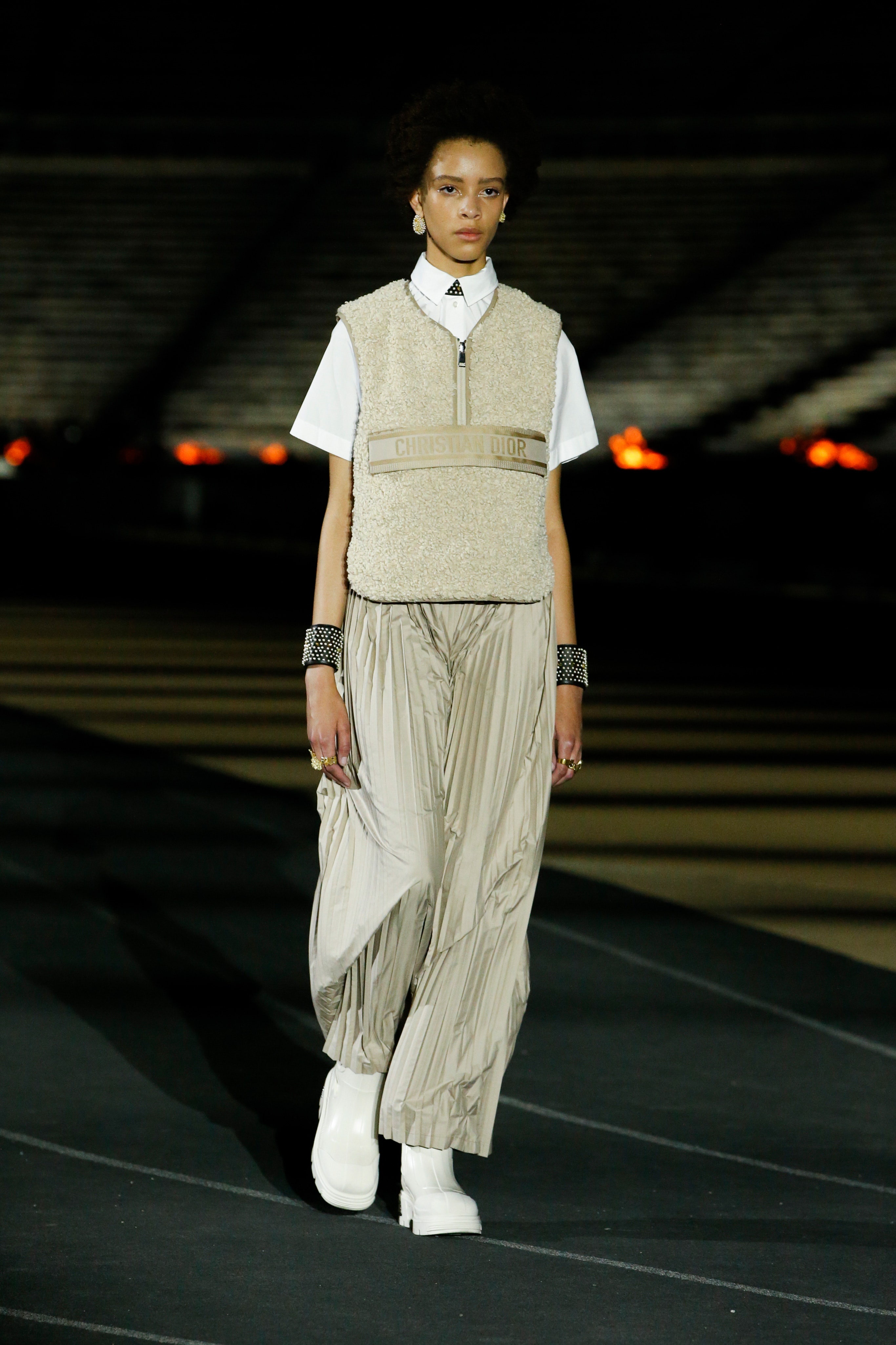 Show thoi trang Louis Vuitton anh 17