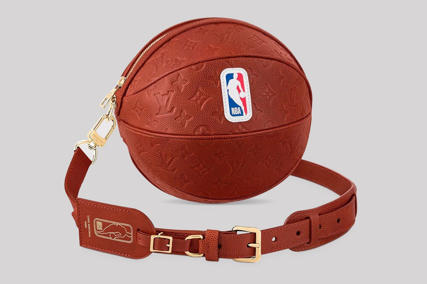 Louis Vuitton ban tui xach bong ro gia 4.450 USD hinh anh