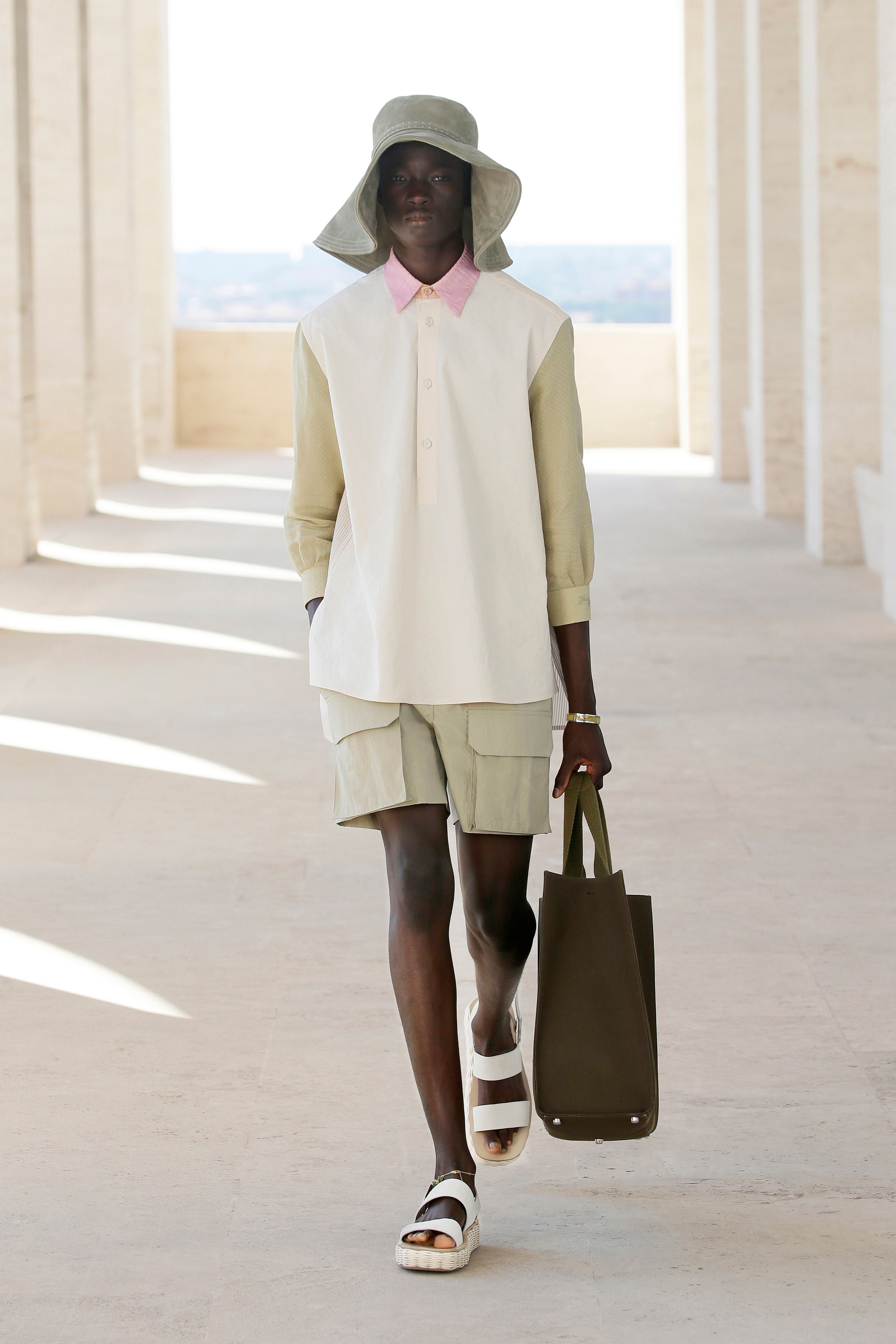 Show dien Prada anh 24