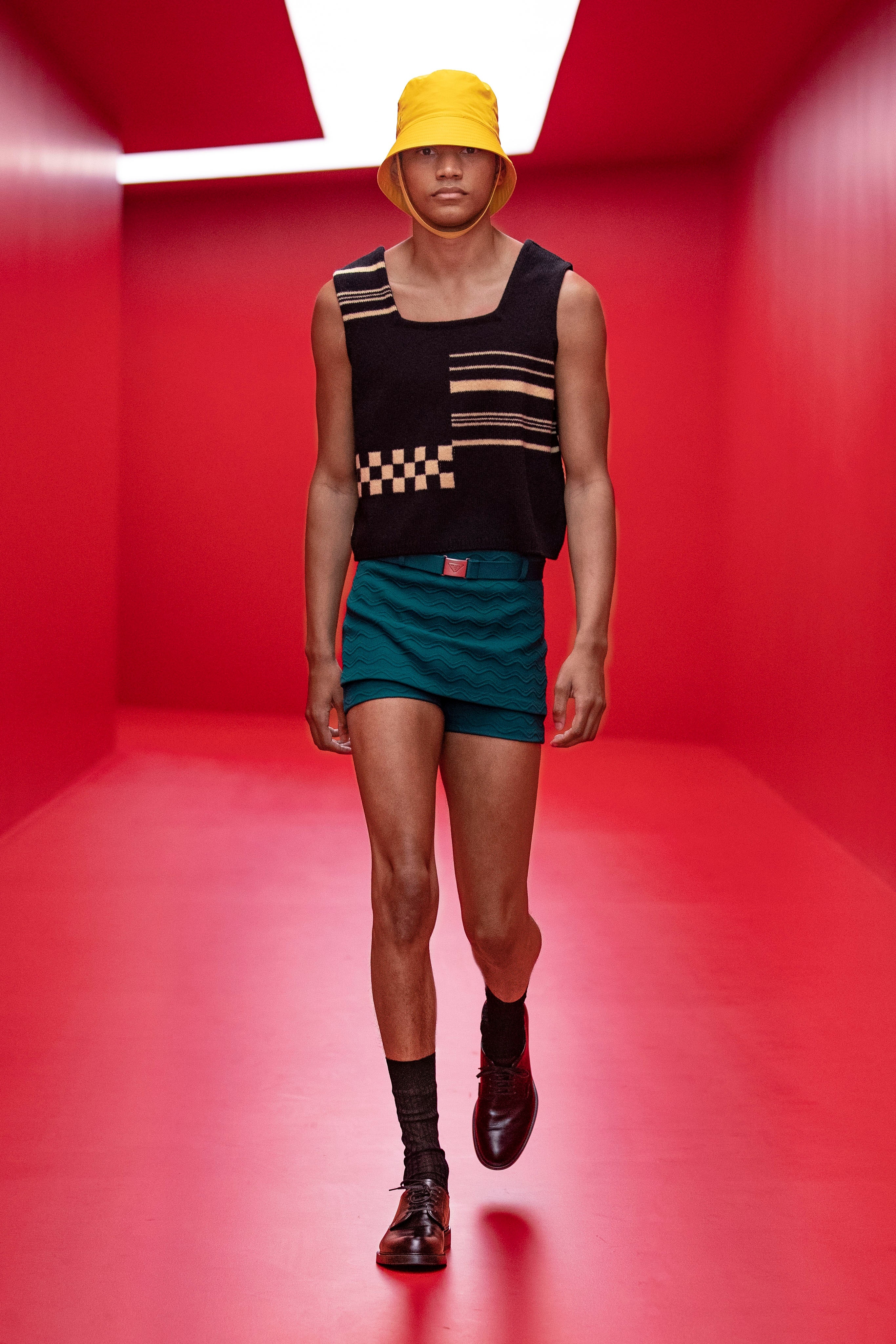 Show dien Prada anh 6