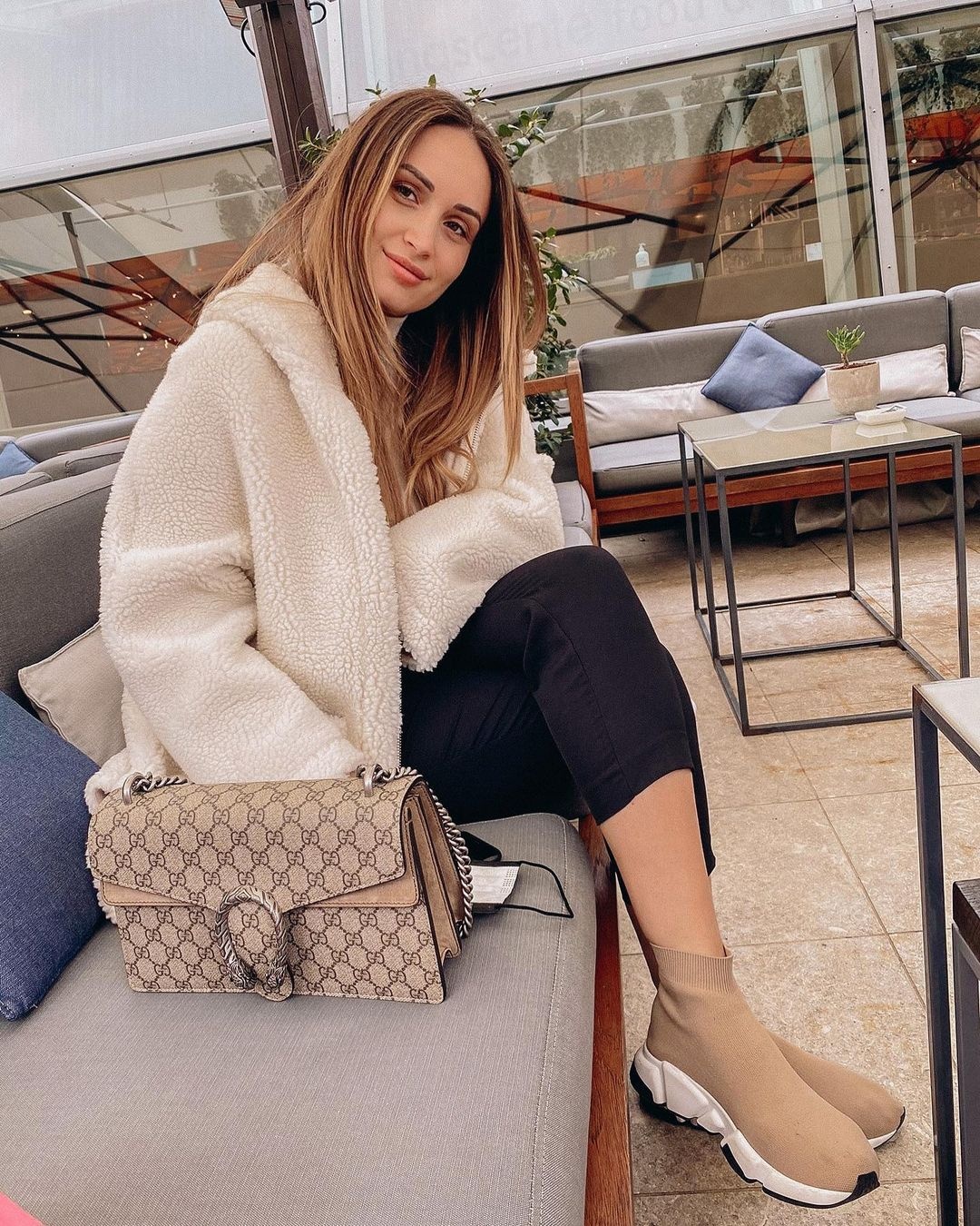 Gu an mac vo cau thu anh 11