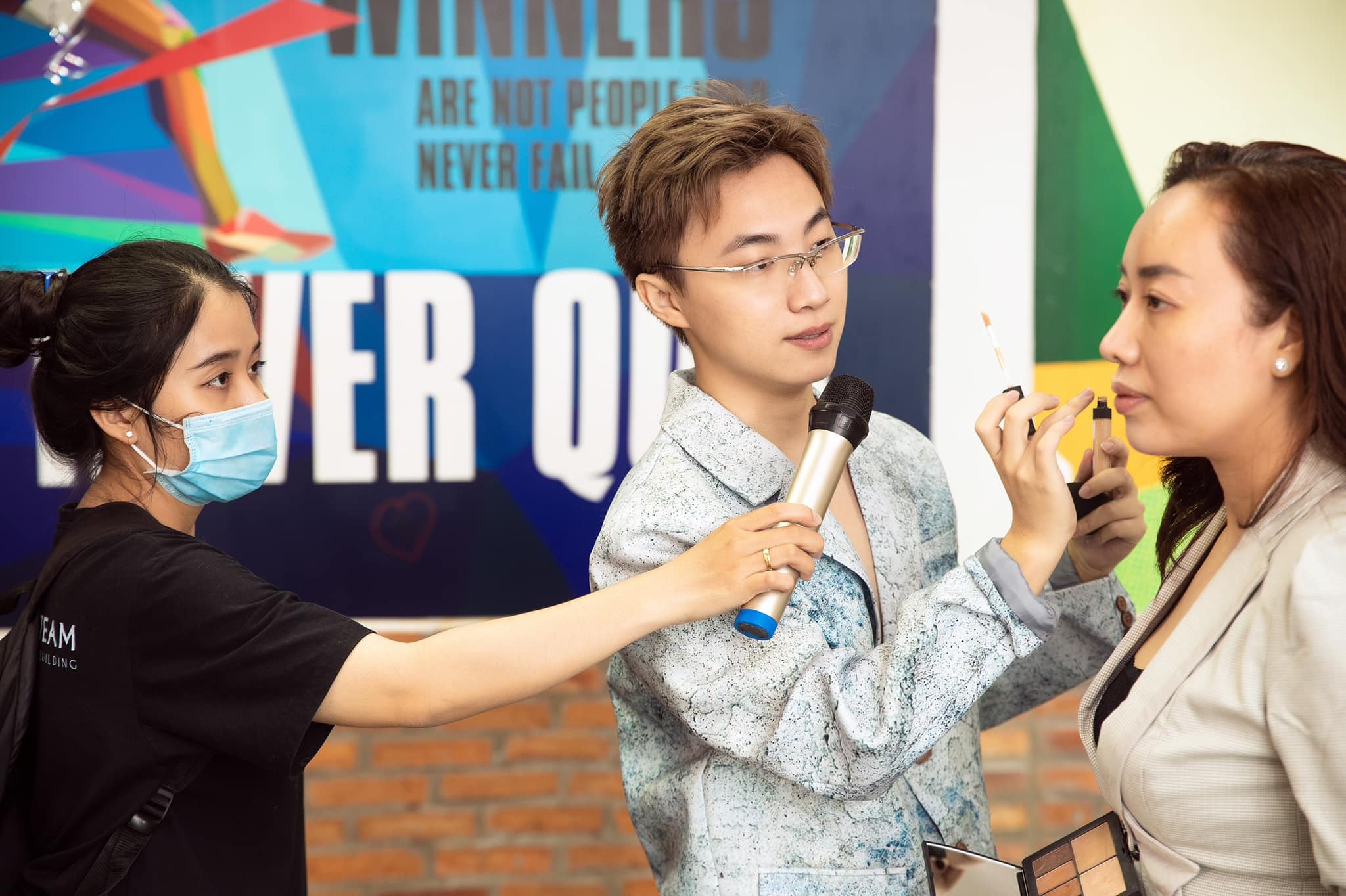 trang diem cho Chi Pu anh 7