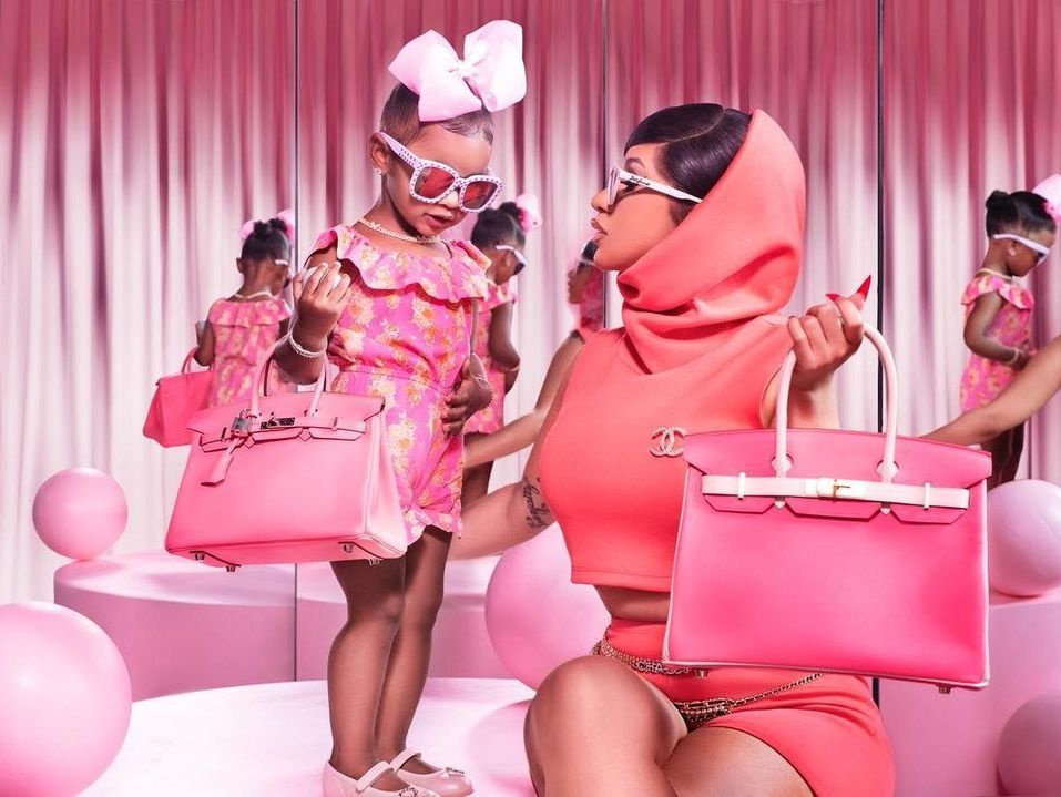 Cardi B sắm hàng hiệu  ảnh 1 Cardi B sam hang hieu anh 1