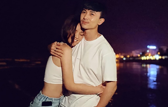 Phong cach thoi trang cua thieu gia si tinh trong 'Huong vi tinh than' hinh anh