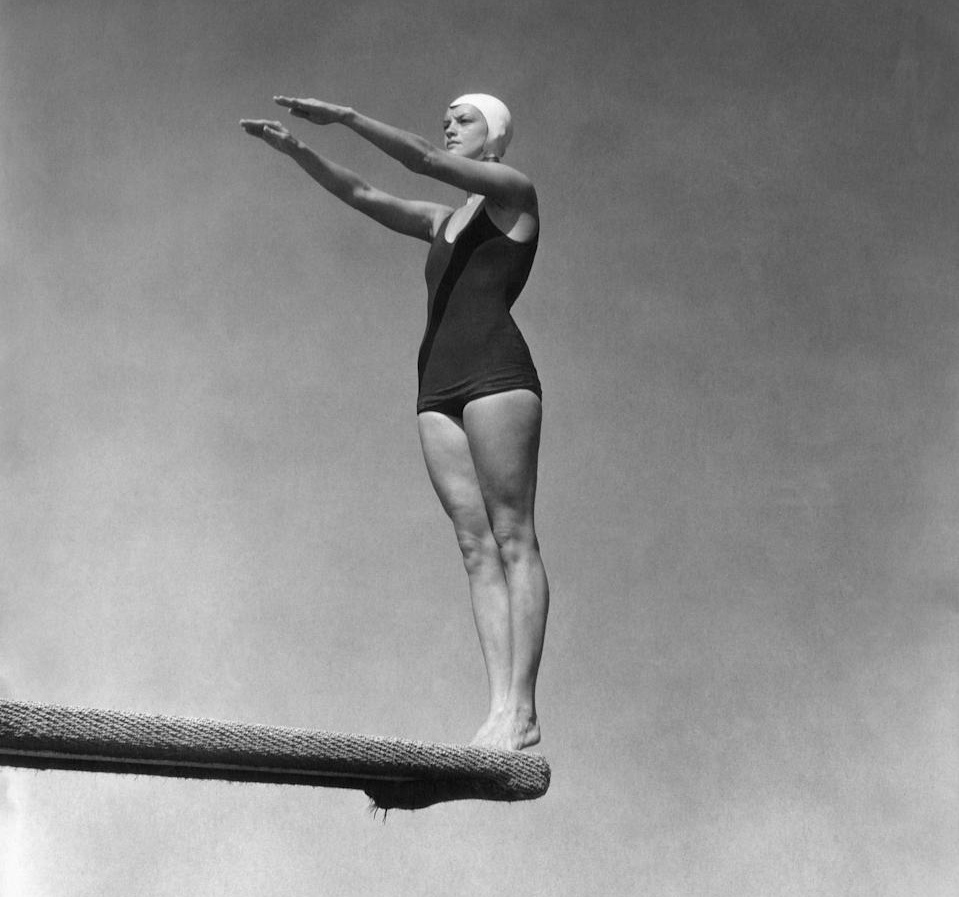 Trang phuc van dong vien nu anh 4