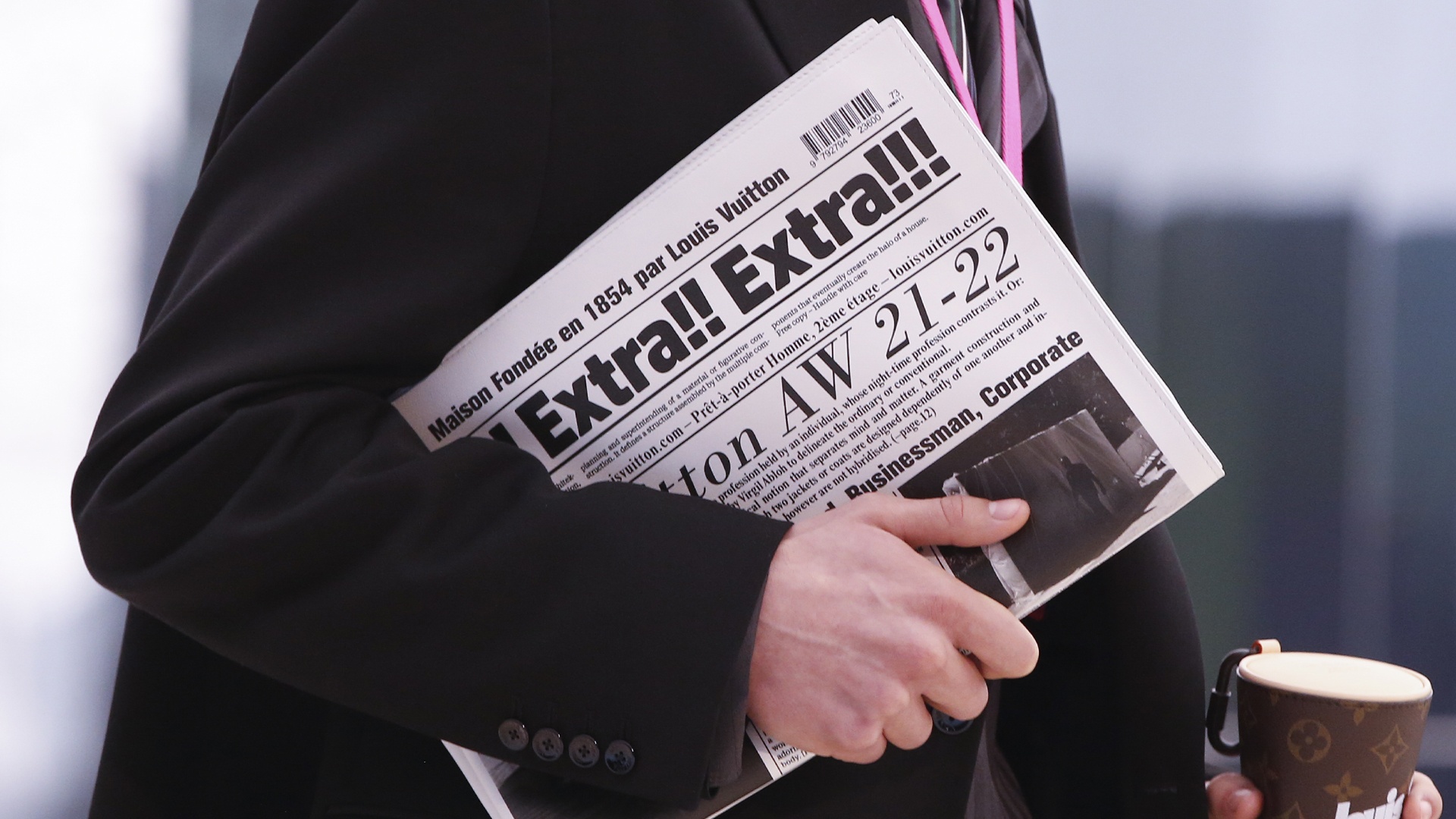 Tui xach hinh to bao gia 50 trieu dong hinh anh