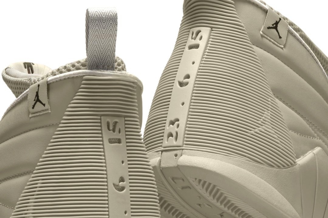 Billie Eilish thiet ke giay anh 2